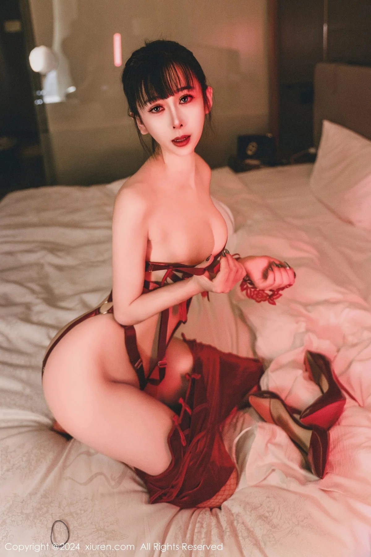 【XiuRen秀人網】2024.02.01 Vol.8047 寶寶甜 完整版無水印寫真【64P】-第1章-图片33
