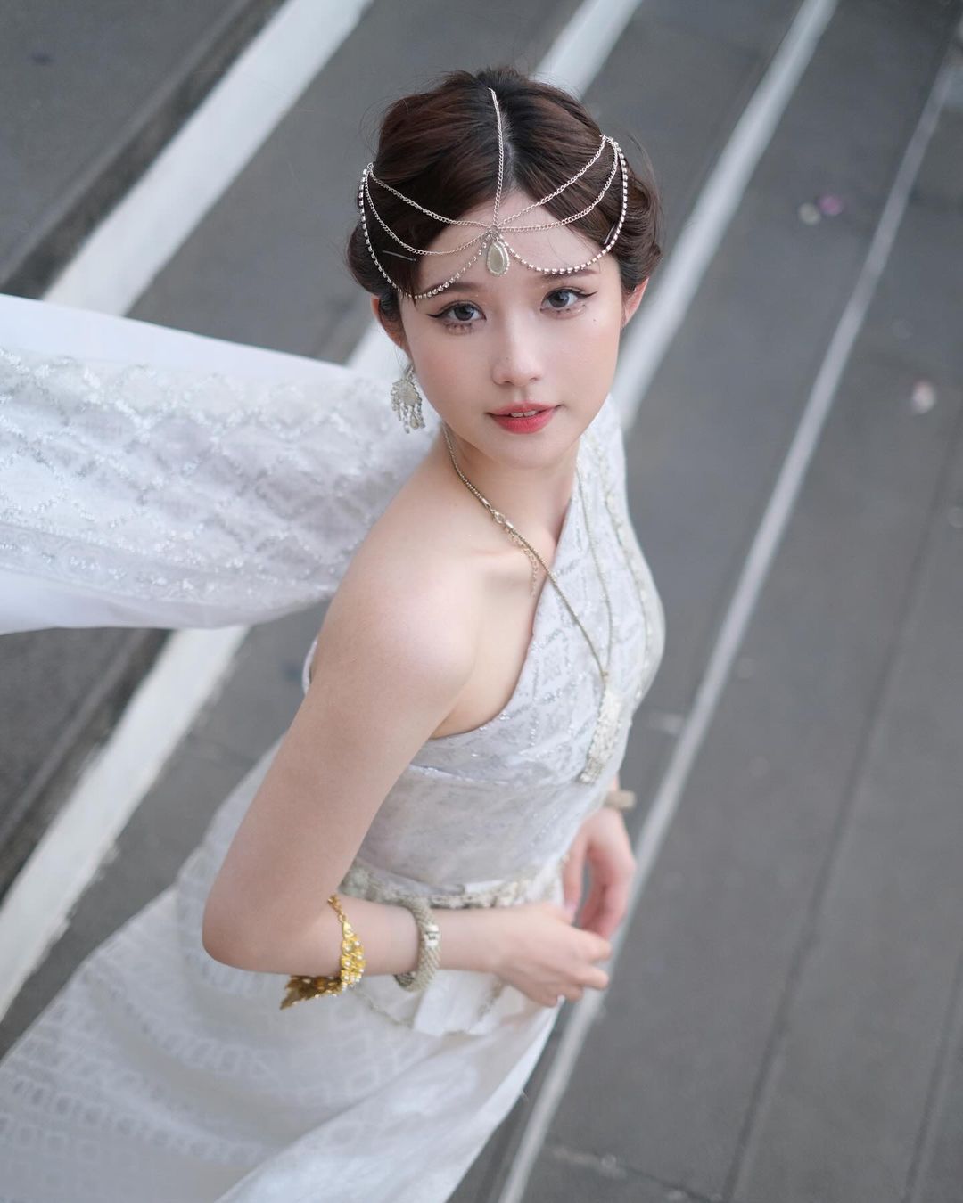 氣質嬌娃「李孟純」逆天身材太搶眼 笑容甜美可融化人-第1章-图片1