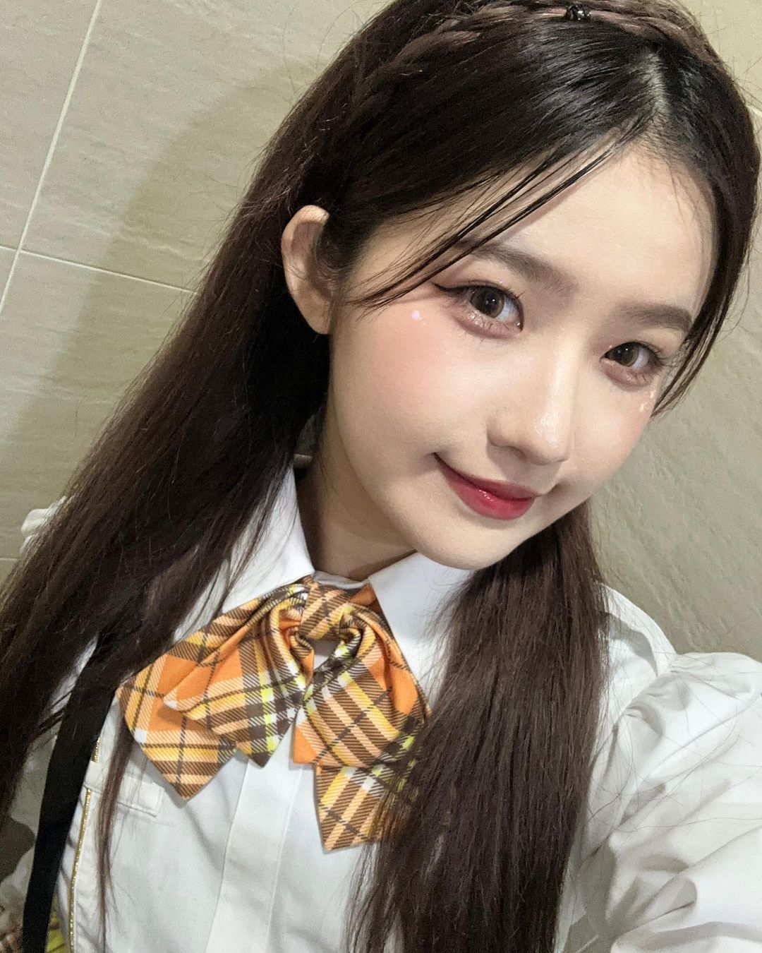 氣質嬌娃「李孟純」逆天身材太搶眼 笑容甜美可融化人-第1章-图片8