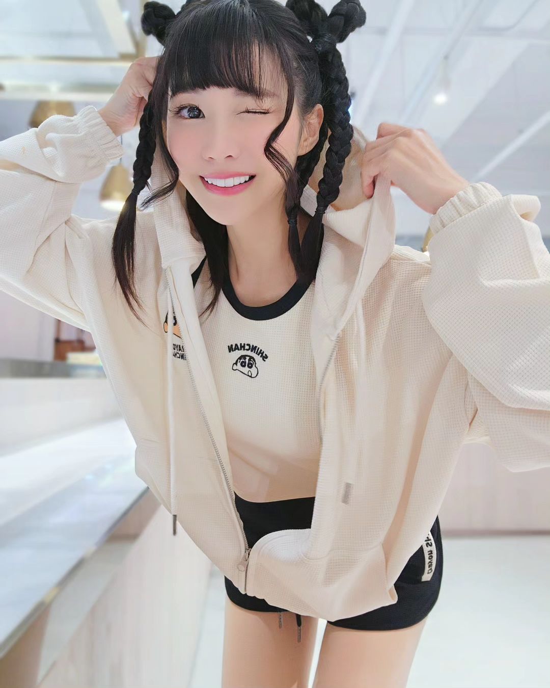 「筠熹」飽滿美乳若隱若現 姣好身材直接擄獲你芳心-第1章-图片1