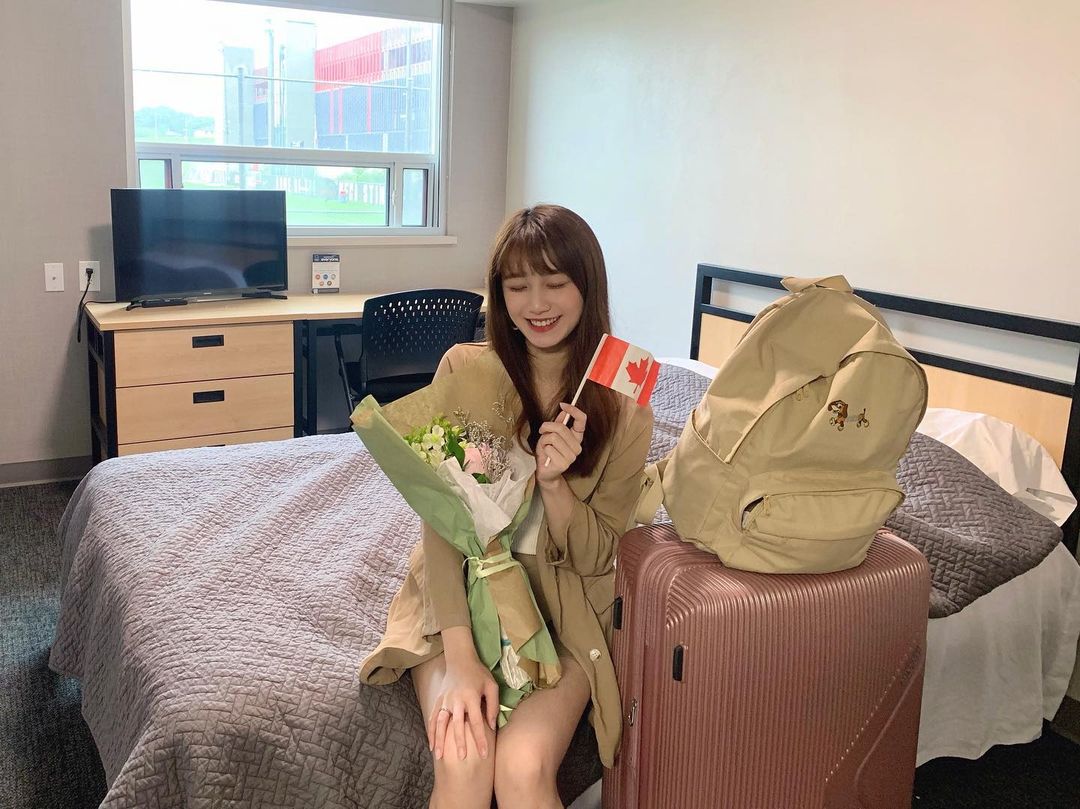 清純學生妹「倩mi」回眸一笑電力滿滿 笑容有夠甜-第1章-图片4