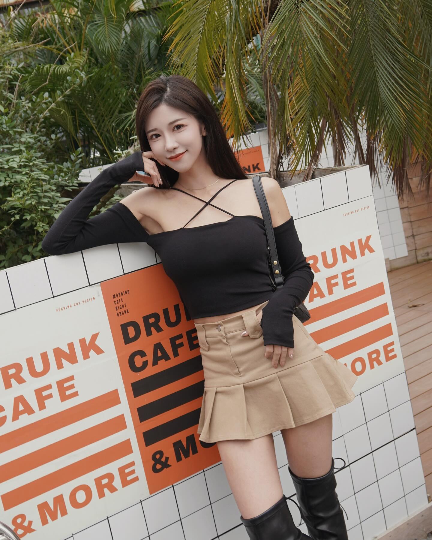 優質女孩「杜衫杉」展現深長事業線 火辣養眼畫面讓人受不了-第1章-图片6