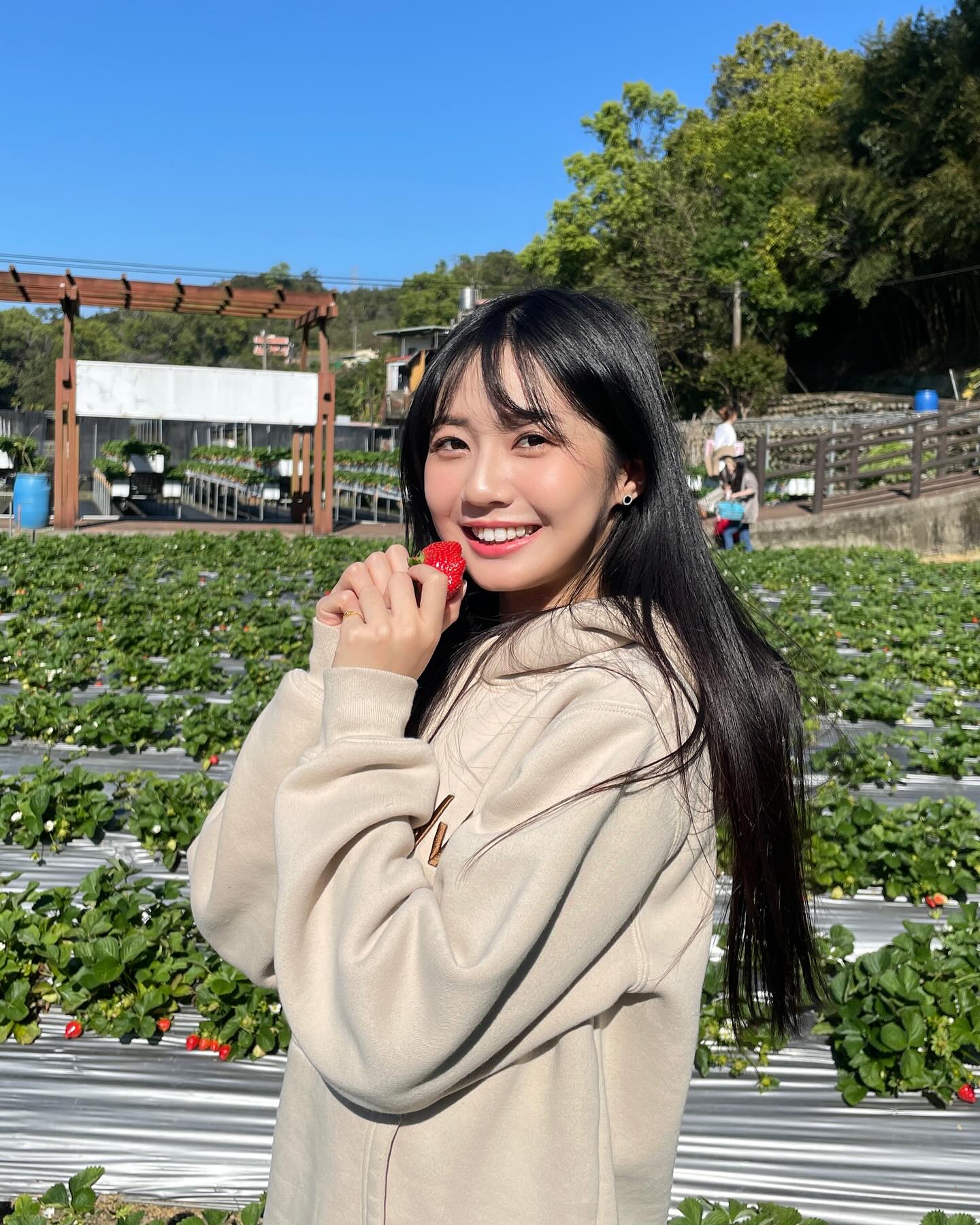 療癒系女孩「慈妹」渾圓美乳藏不住 全身上下超火辣-第1章-图片1