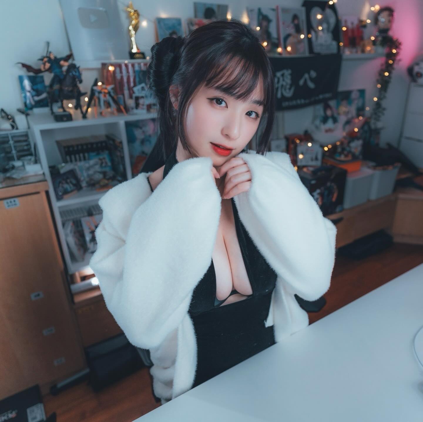 甜美網紅「蘋蘋澎澎」姣好身材曲線在鏡頭前一覽無遺-第1章-图片9