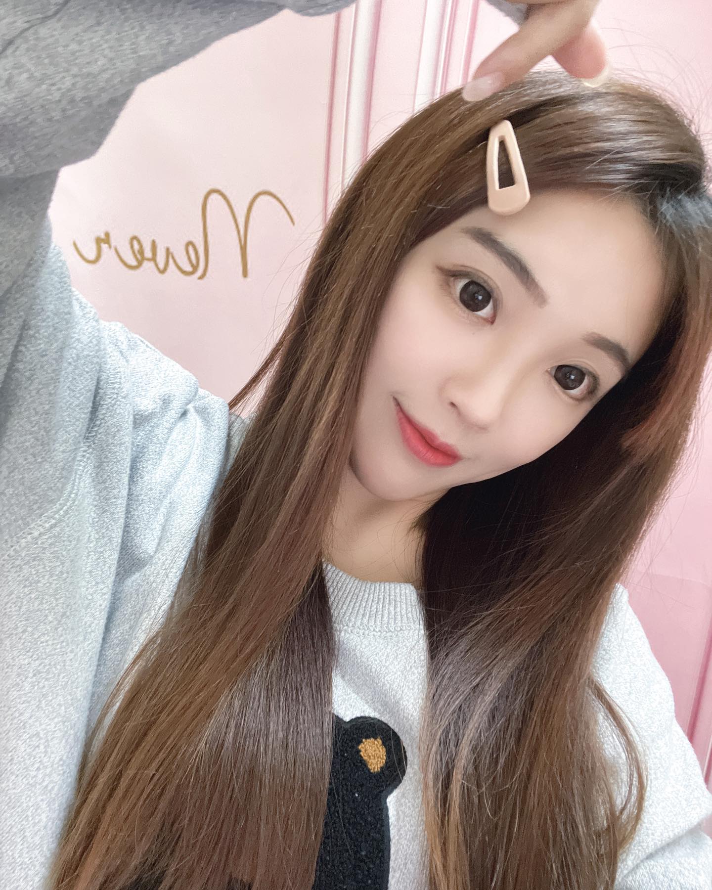 正妹「靜靜」甜美外型迷倒眾人！讓人眼神移不開-第1章-图片3