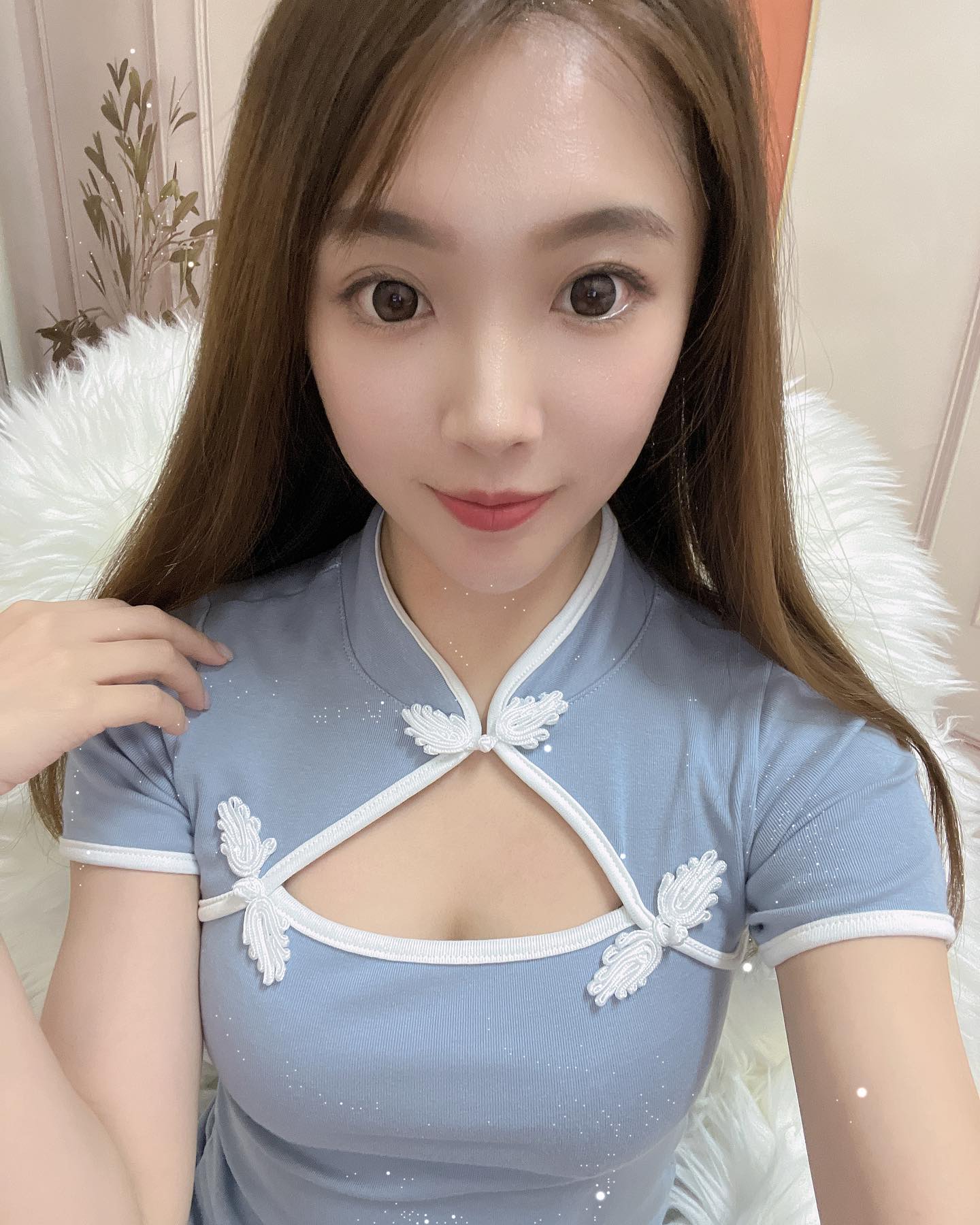 正妹「靜靜」甜美外型迷倒眾人！讓人眼神移不開-第1章-图片6