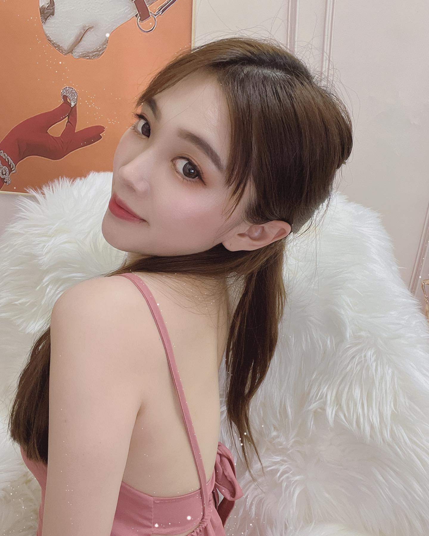 正妹「靜靜」甜美外型迷倒眾人！讓人眼神移不開-第1章-图片7