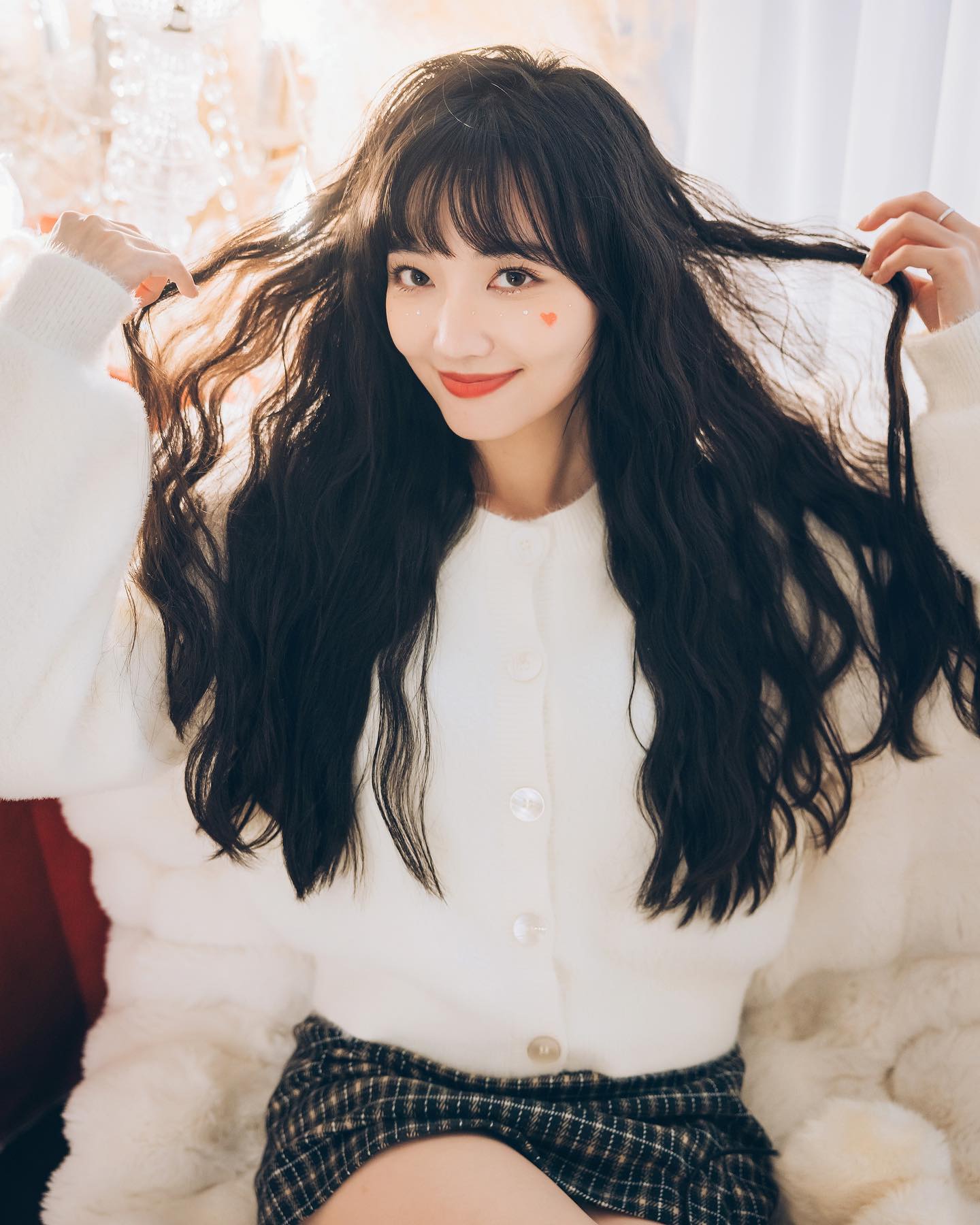 啦啦隊御姊「少鹽」甜美臉蛋秒放仙氣網暈爛-第1章-图片8