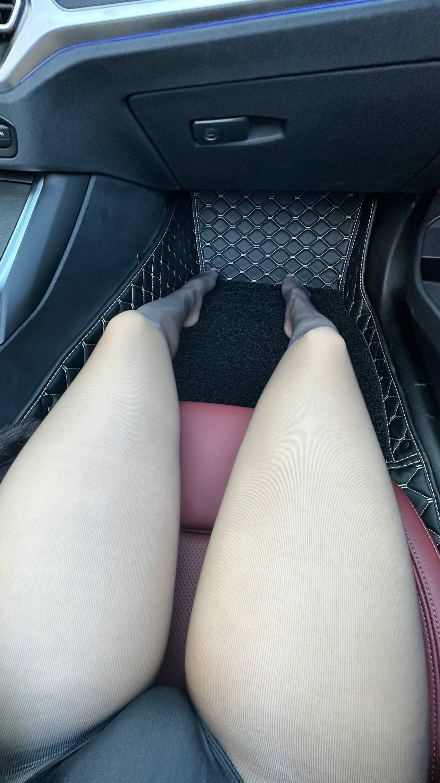 【網路收集系列】福利姬 俏妞qiaoniuTT《 車庫美人 》VIP福利帖全【44P】-第1章-图片15