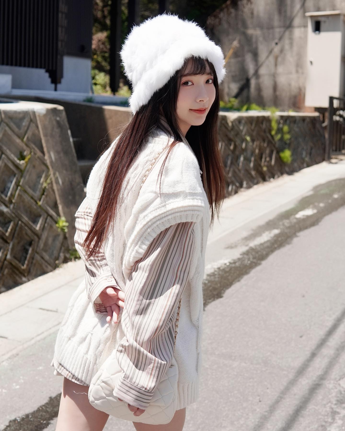 氣質萌妹「Monna莫娜」精緻臉蛋好迷人 飽滿雙乳很可以-第1章-图片1