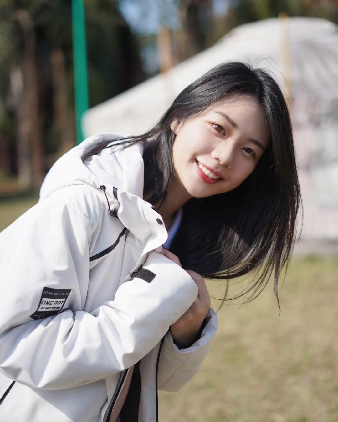 正妹老師「芊聿」燦爛笑顏太迷人體態也感到驚豔-第1章-图片6