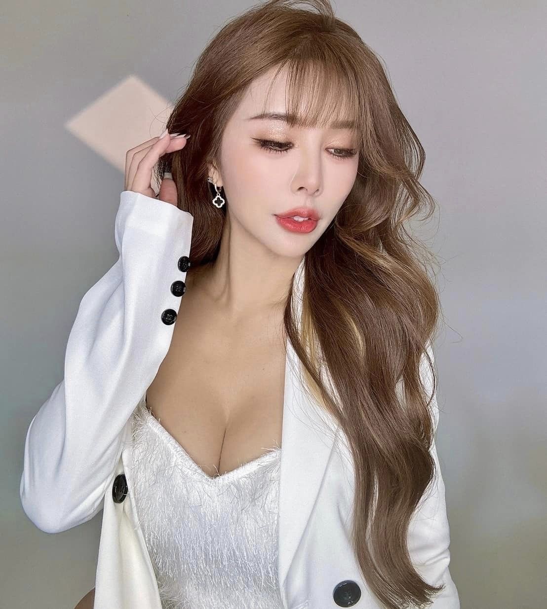 性感且火辣的辣妹誰能拒絕~-第1章-图片4