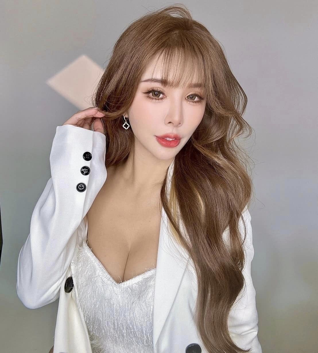 性感且火辣的辣妹誰能拒絕~-第1章-图片5