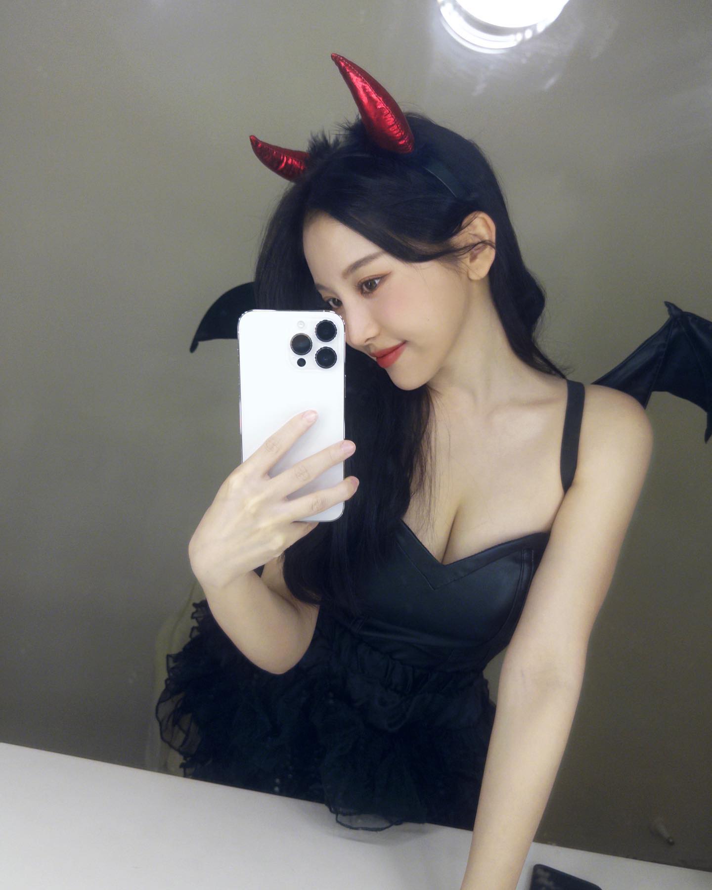 北一女神辣曬「超兇雪乳」尺度破表魔鬼身材全曝光-第1章-图片5