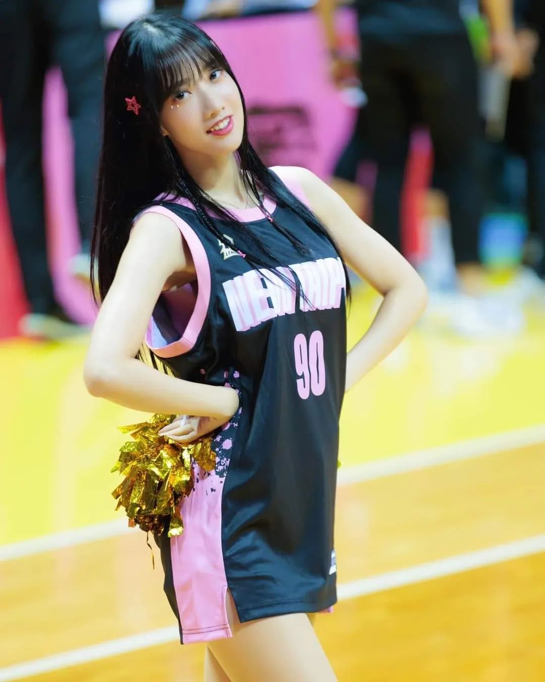 超辣鼓手「楊楊」迷人胸型飽滿柔軟相當吸睛-第1章-图片1