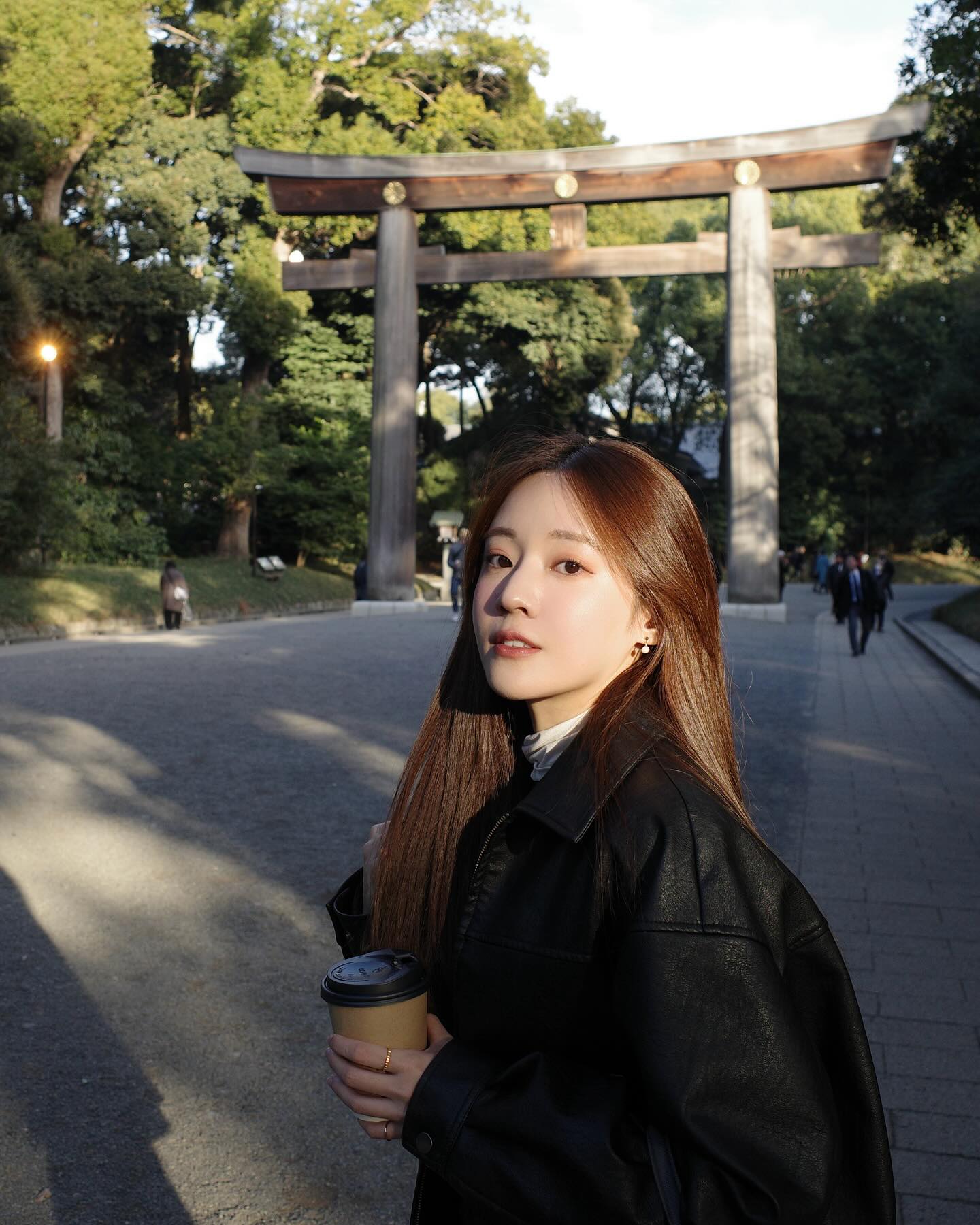 氣質美人「安婕希」一個眼神就足以勾魂讓人跟著走....戀愛感十足-第1章-图片5