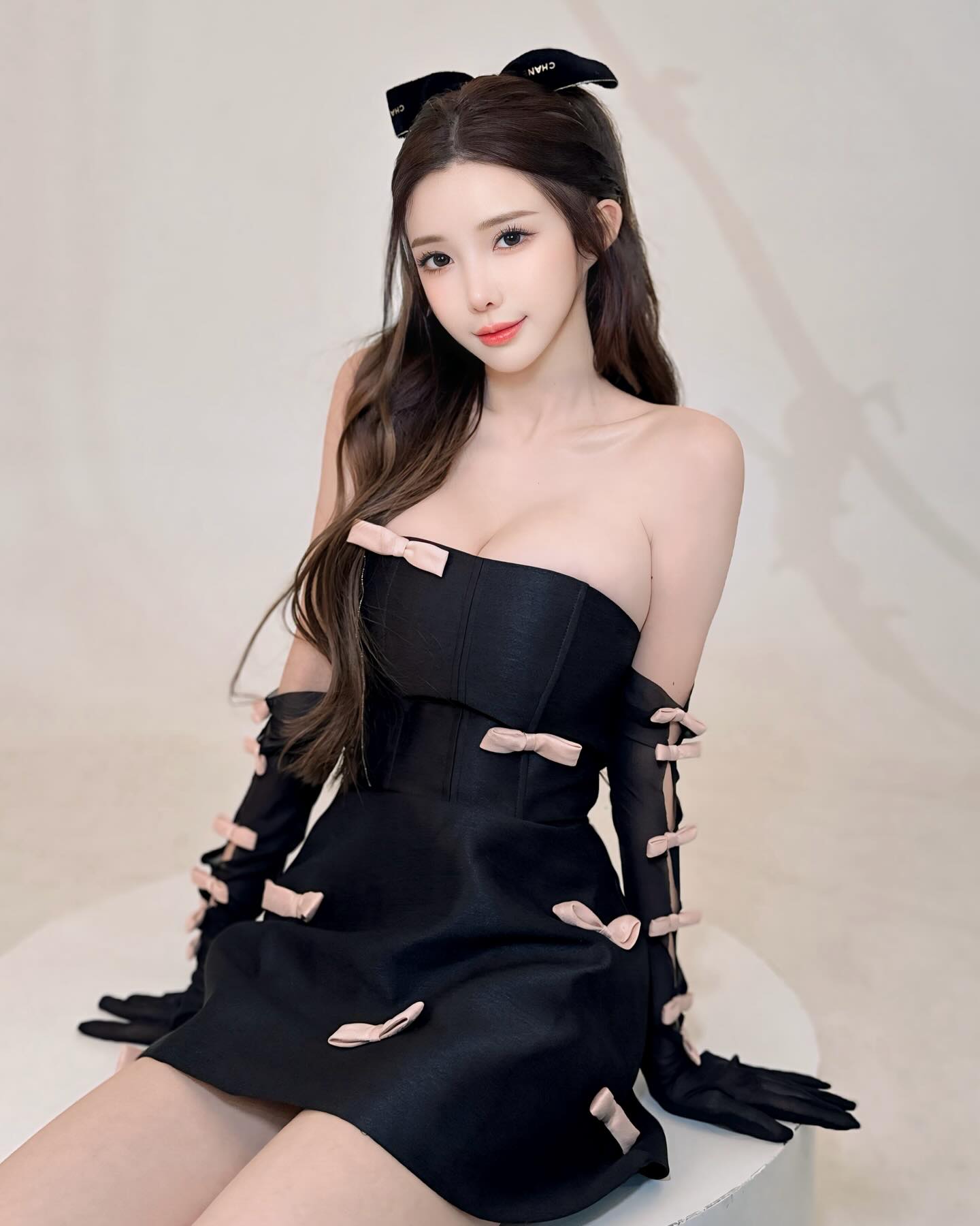 火辣DJ「藍星蕾」飽滿的美胸視角好吸睛 滿滿的誘惑-第1章-图片4