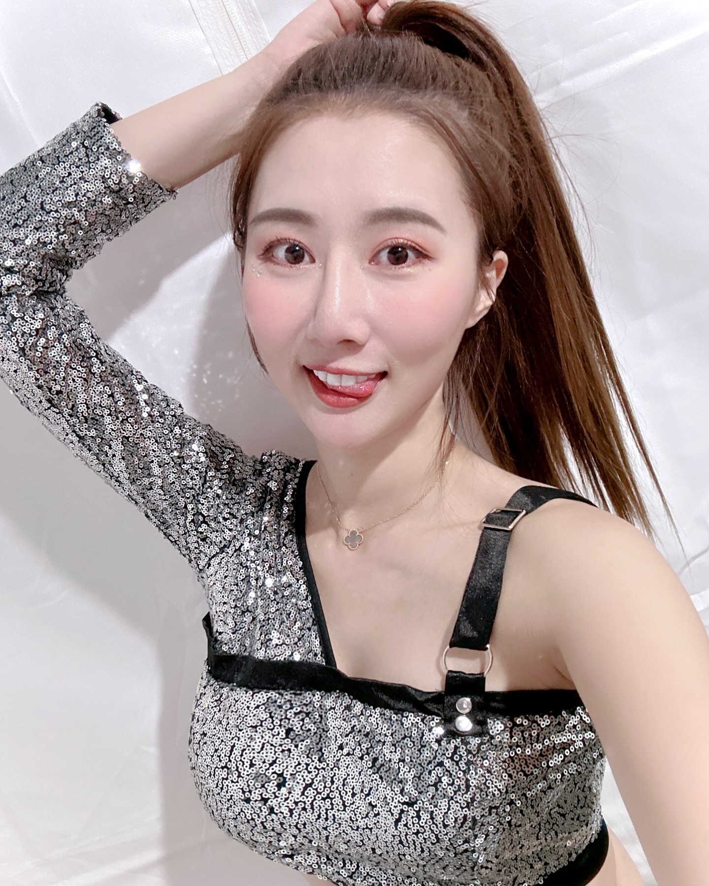 正妹「軒軒」臉蛋太甜了......火辣美體讓你全身酥麻-第1章-图片10