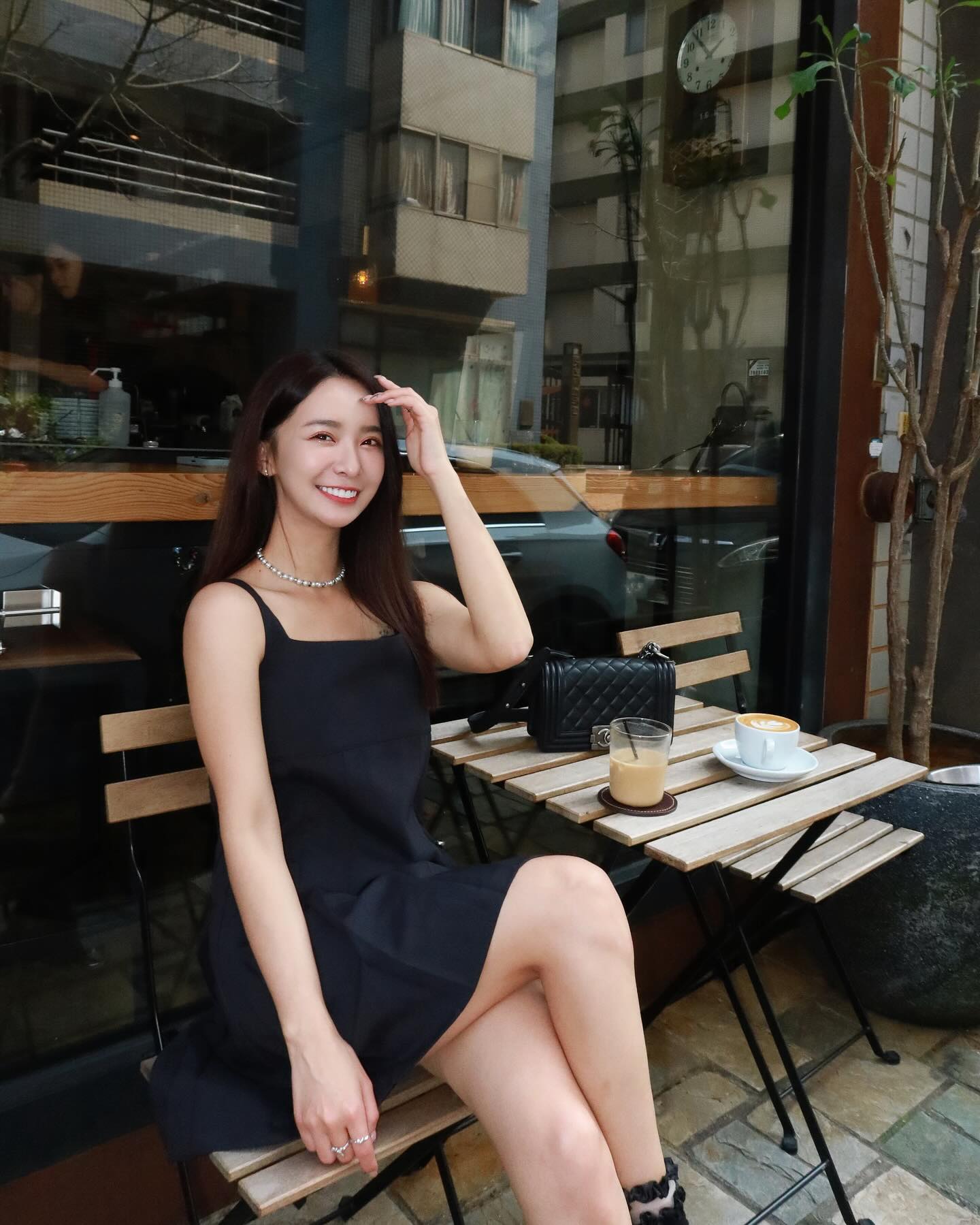 小隻馬正妹「張雅涵」甜美外表有著火辣身材 擄獲粉絲的心-第1章-图片6