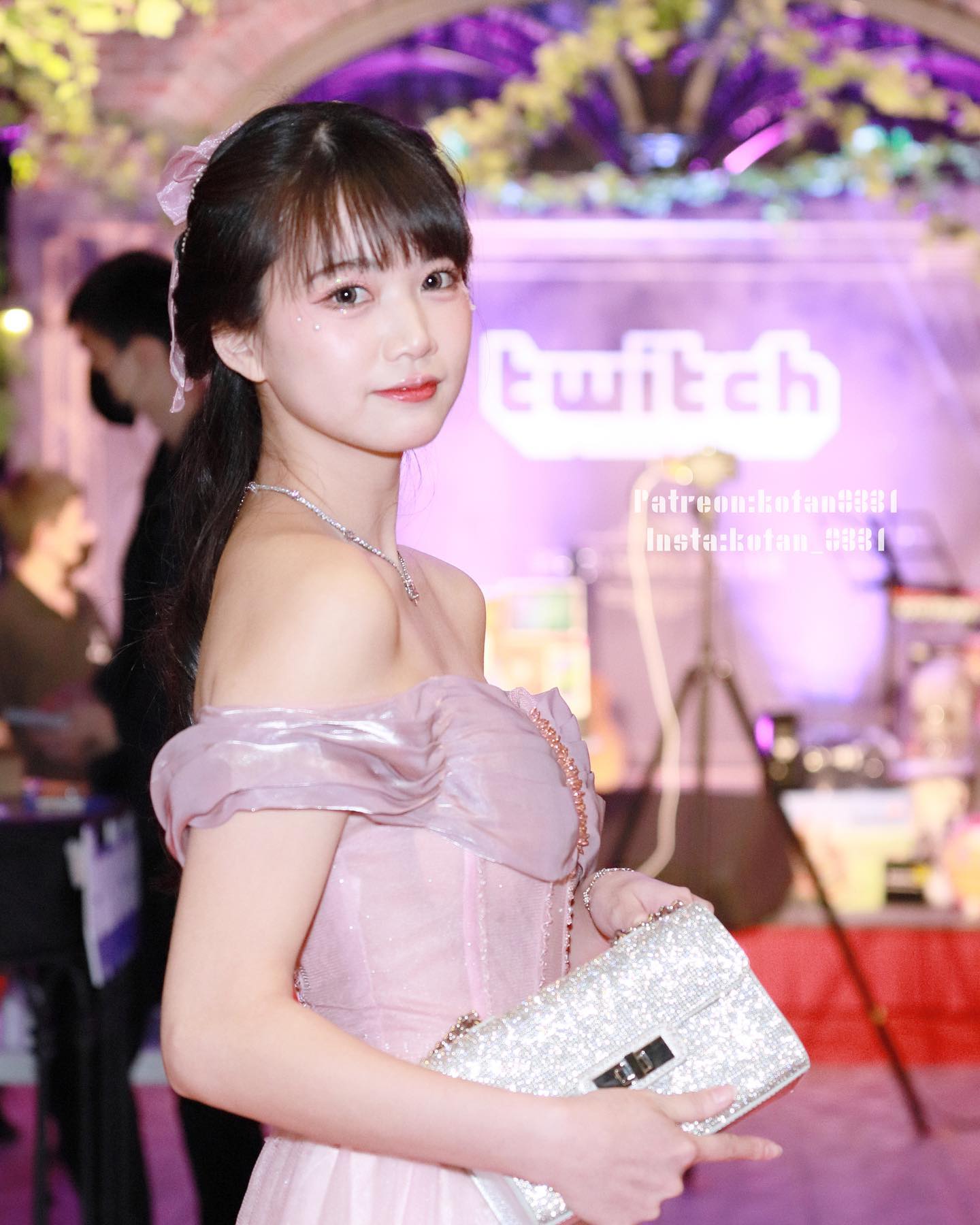 童顏美眉「可凡」笑容搭配姣好身材 讓網友都醉了-第1章-图片1