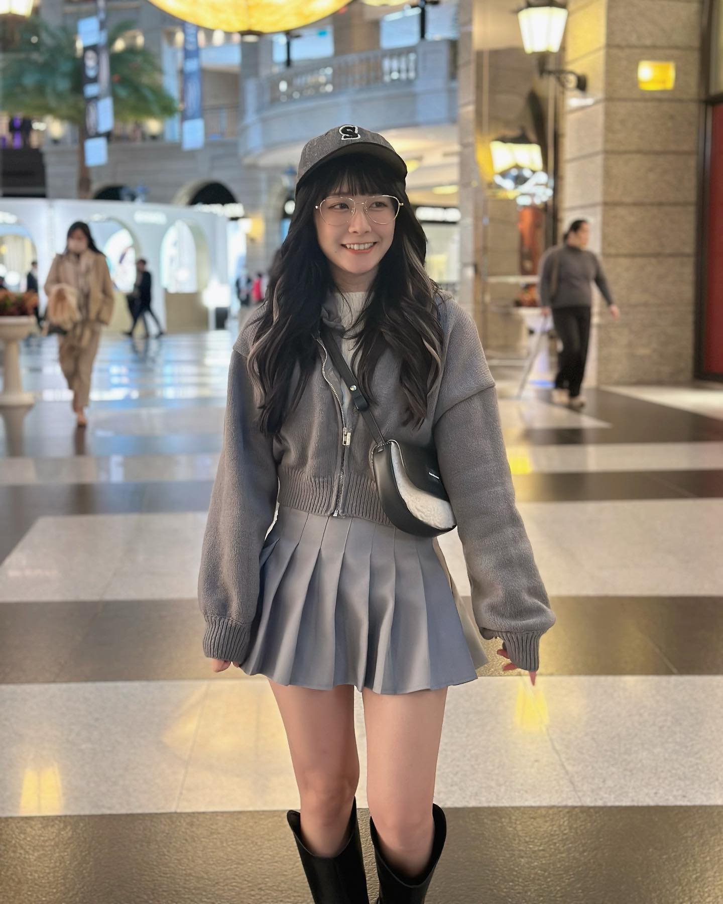 鄰家女孩「陸子玄」有著修長白嫩美腿 超令人著迷-第1章-图片5