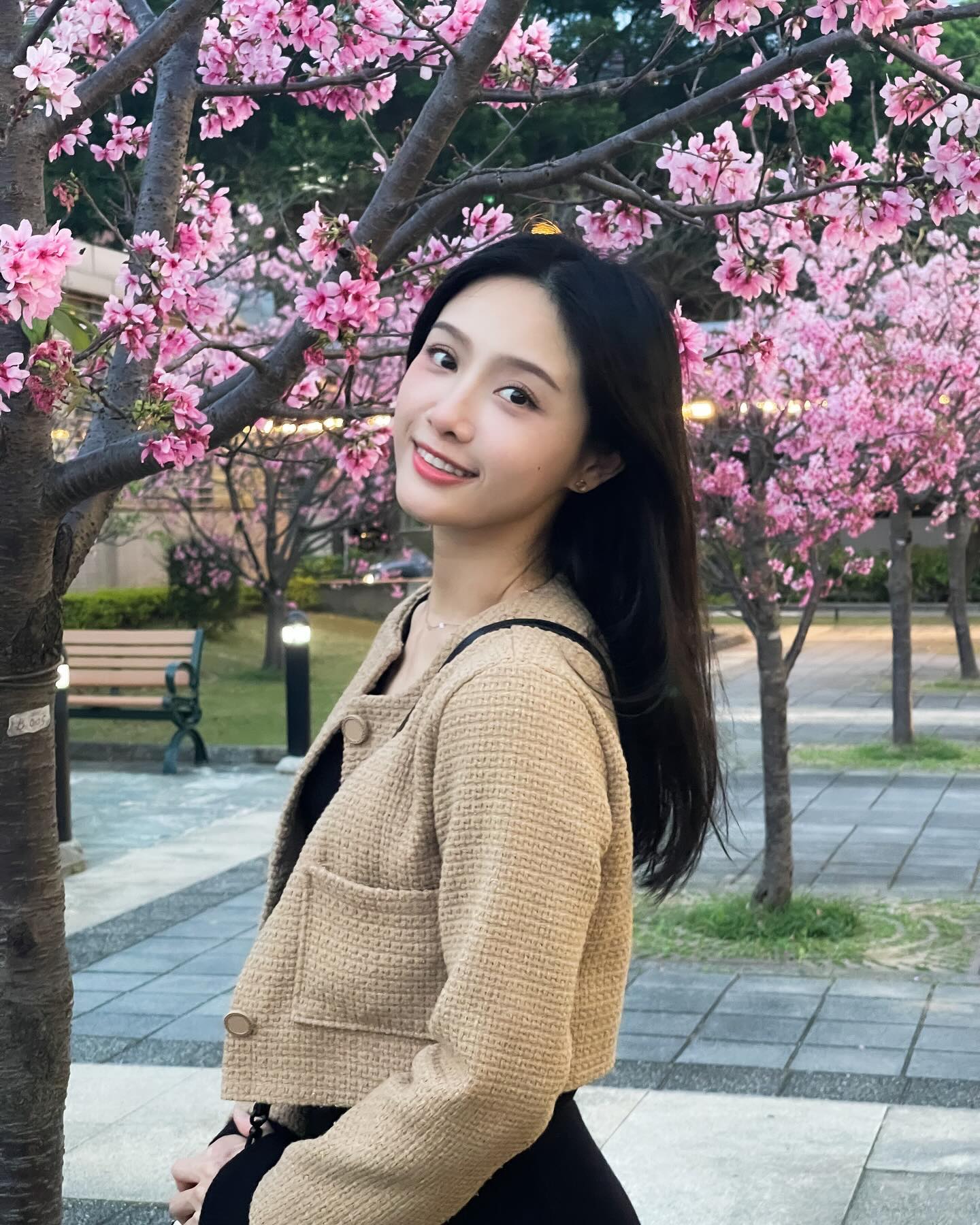 氣質女神「君白」仙氣十足....整個眼神散發溫柔魅力-第1章-图片1