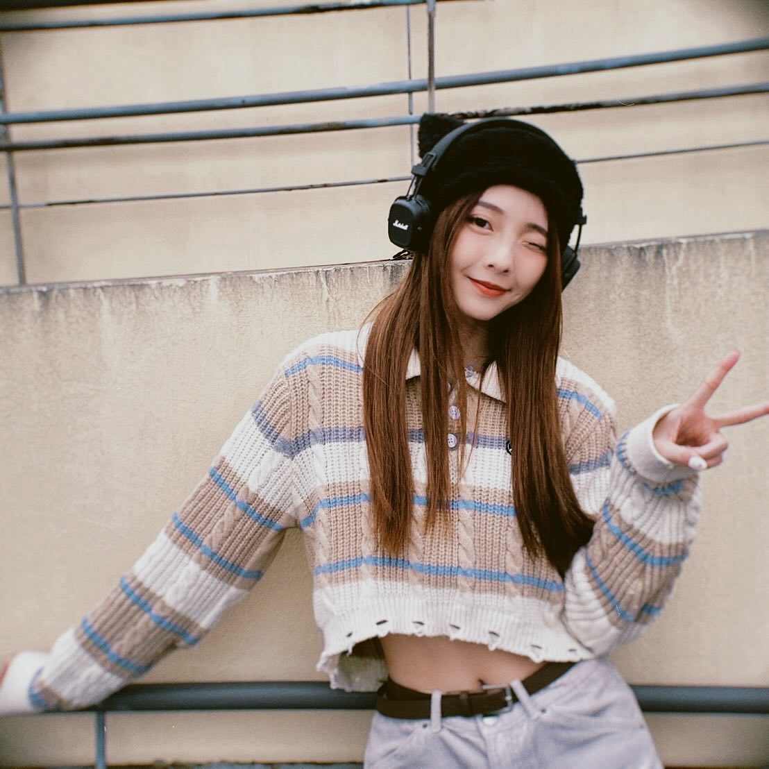 正妹「汶汶」顏值跟乳量兼具 身姿性感誘人-第1章-图片1