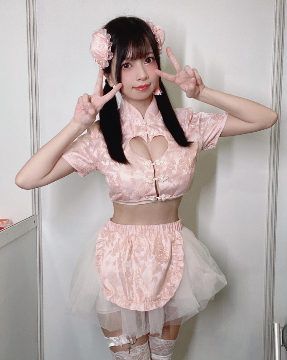 大眼嫩妹「劉瑋晞」可愛挑逗擄獲你的心-第1章-图片9