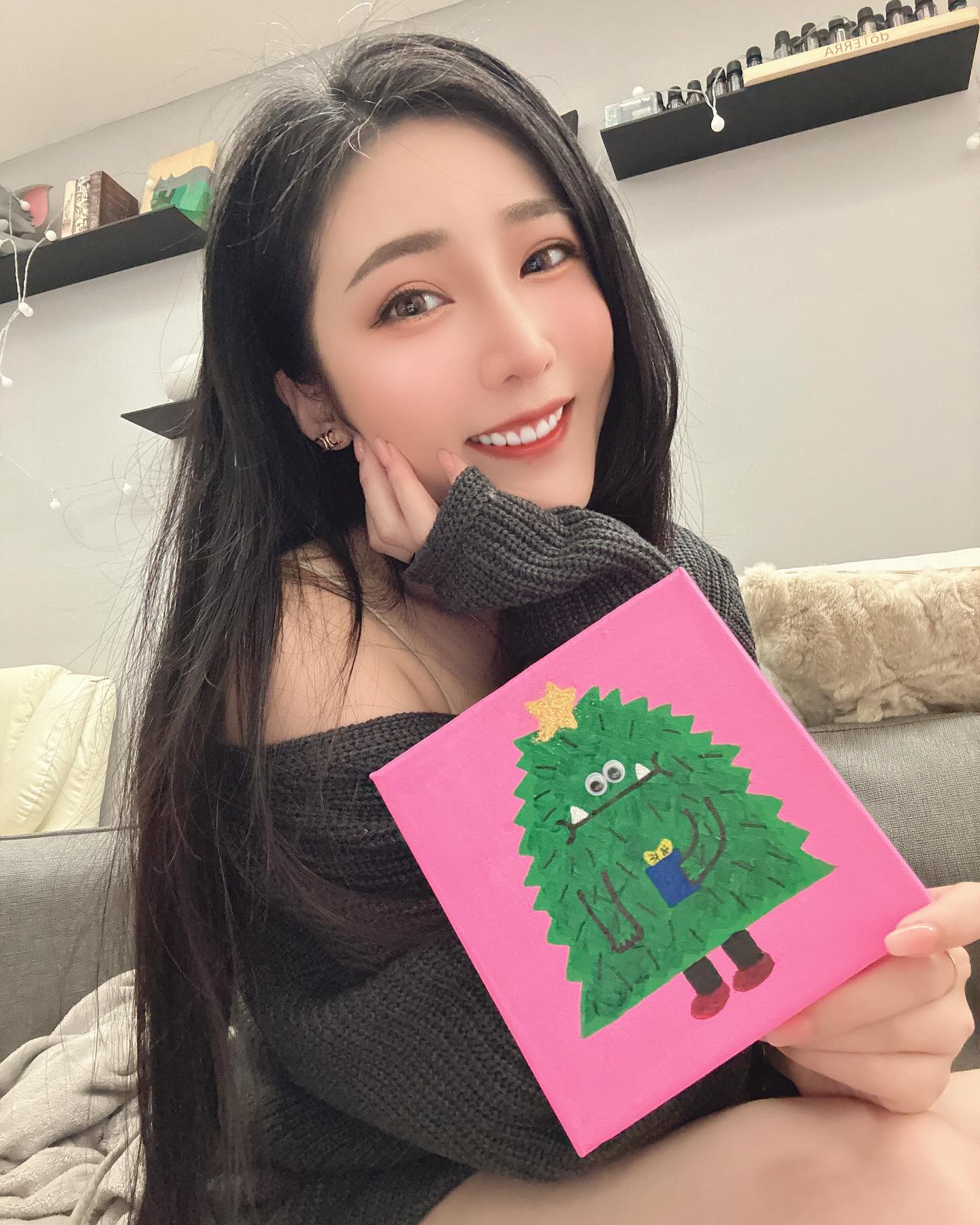 正妹「許薇安」美艷氣質無人能擋 乳量威力也太猛-第1章-图片8