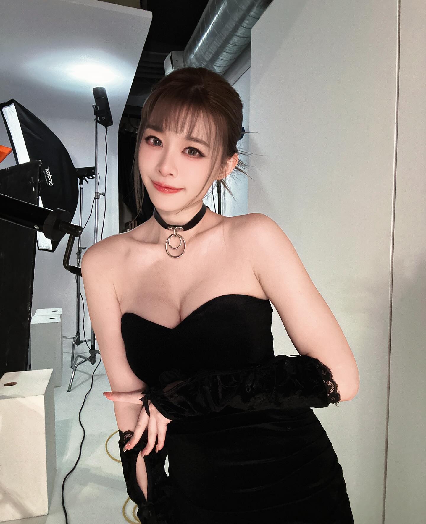 實況主正妹「林芝衣」可甜可辣惹人愛！有著強大優質身材-第1章-图片3