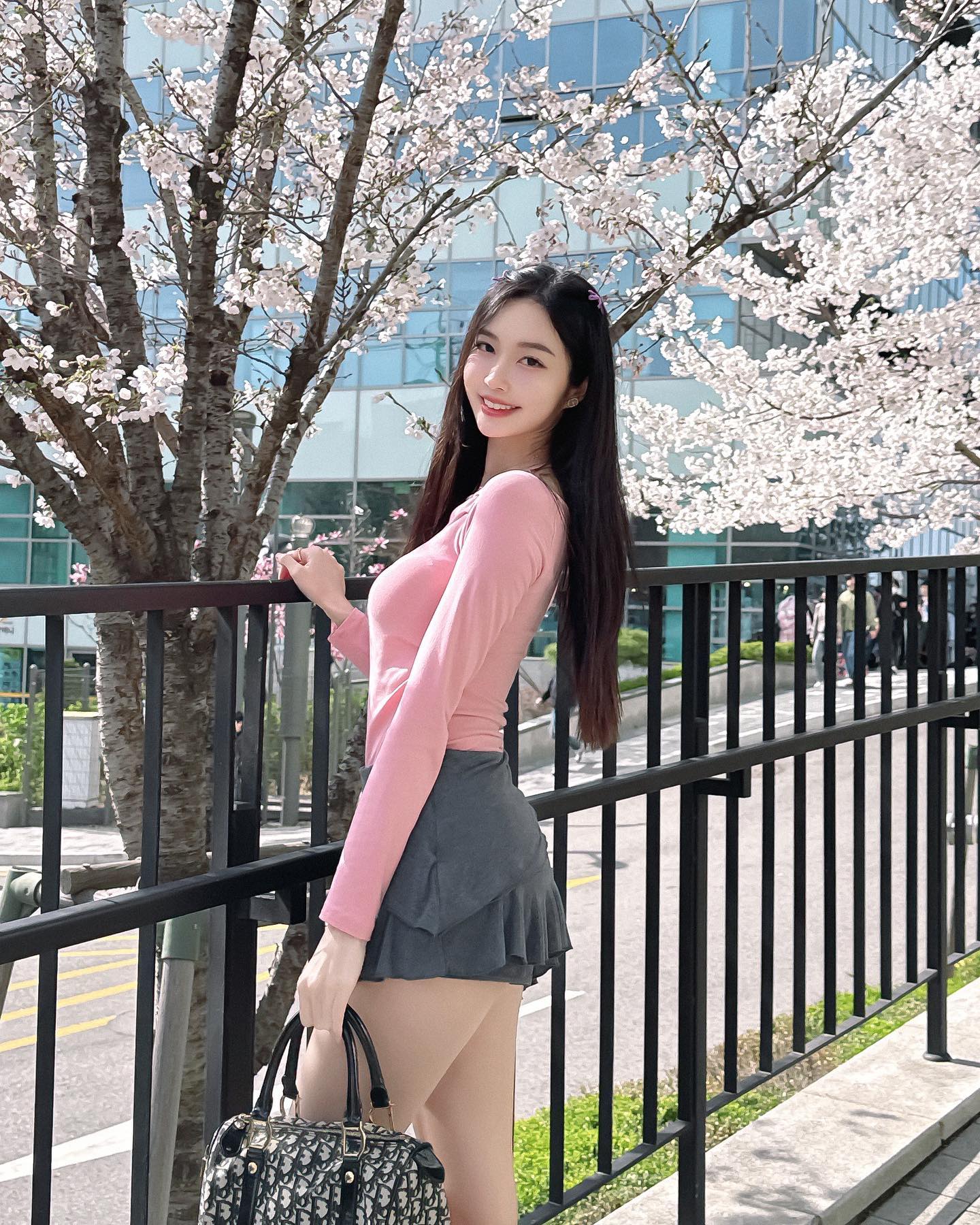 「Rubis上晏 」飽滿胸型好凸出 逆天身材太性感-第1章-图片1