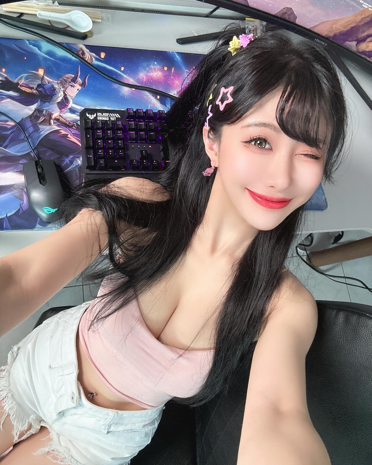 正妹「汪選璇」美乳曲線 身材養眼到極點！-第1章-图片1