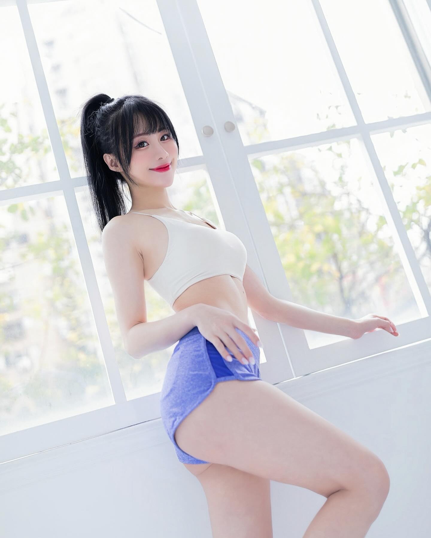 正妹「汪選璇」美乳曲線 身材養眼到極點！-第1章-图片4