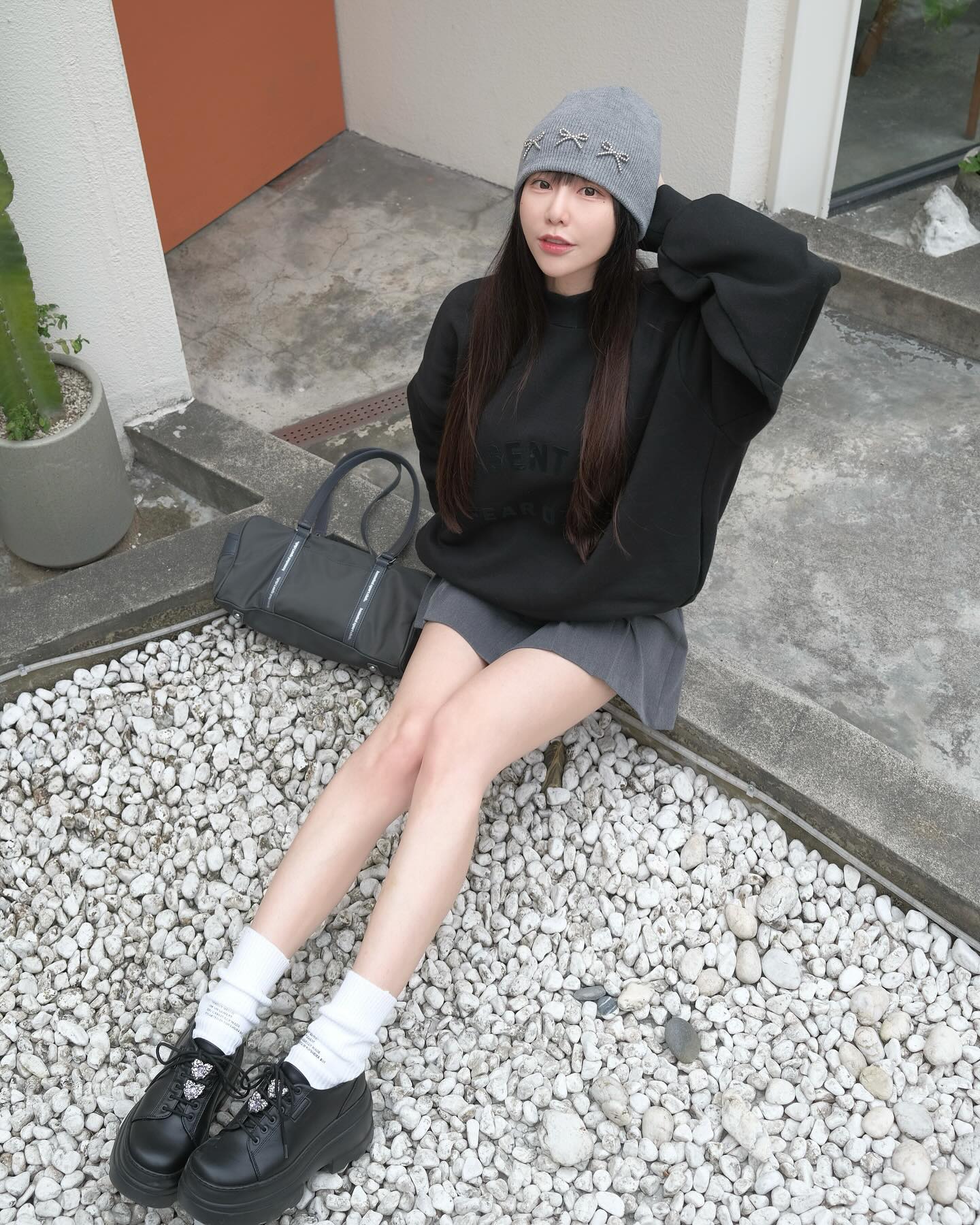 女神「梓梓董梓甯」惹火身材比例讓你凍未條-第1章-图片1