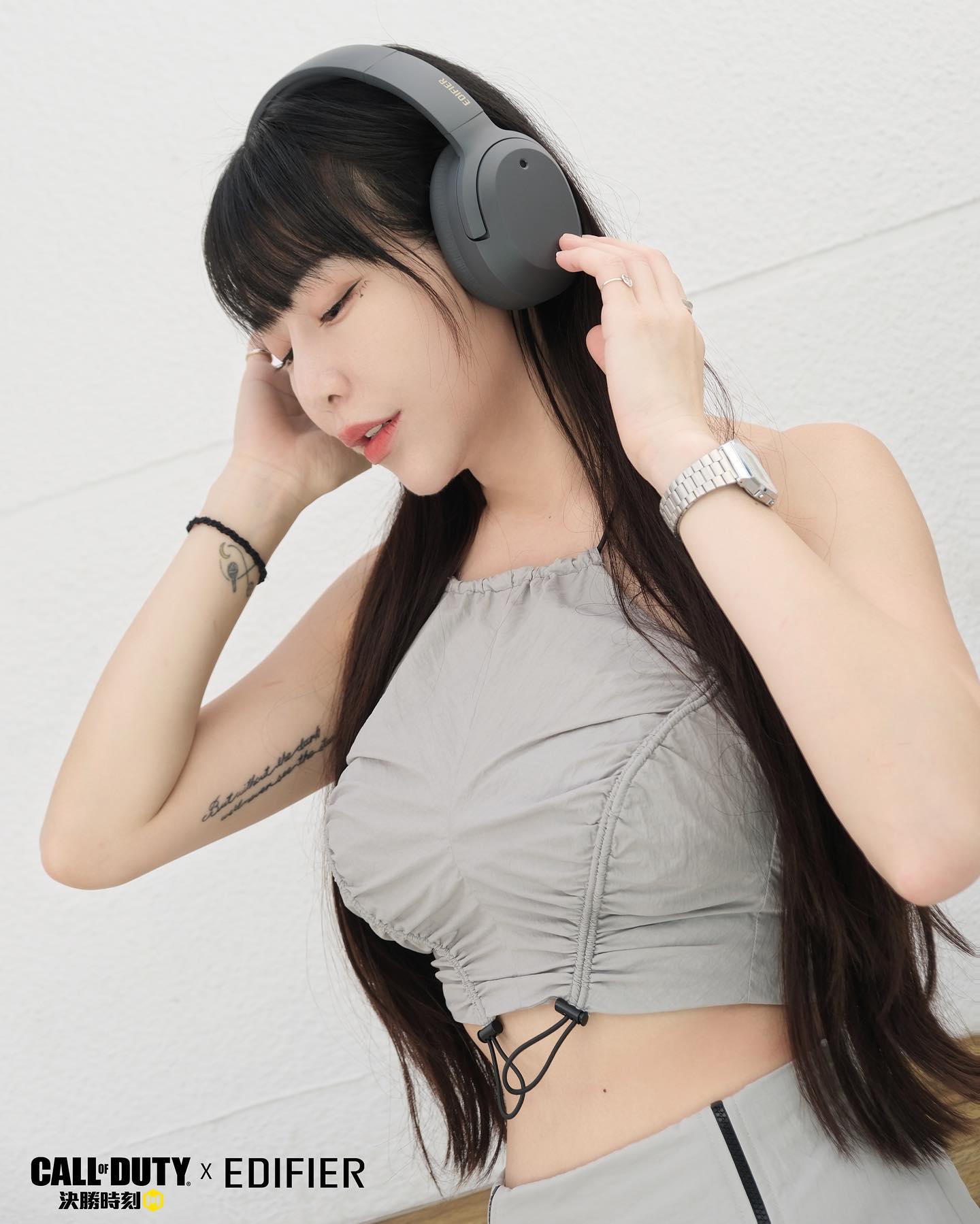 女神「梓梓董梓甯」惹火身材比例讓你凍未條-第1章-图片8