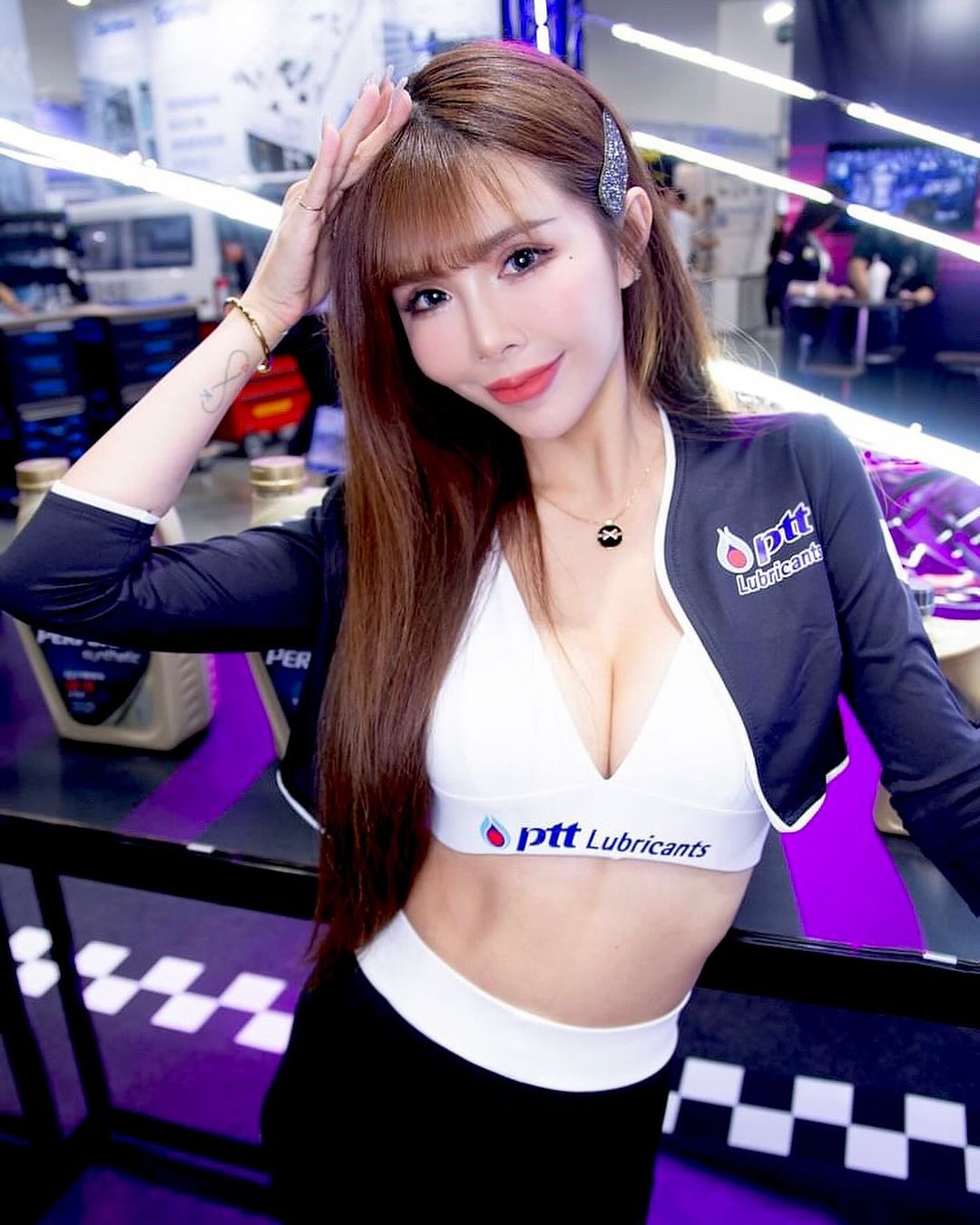 「高萱Kimmy」什麼！人前辣妹~人後御姐-第1章-图片1