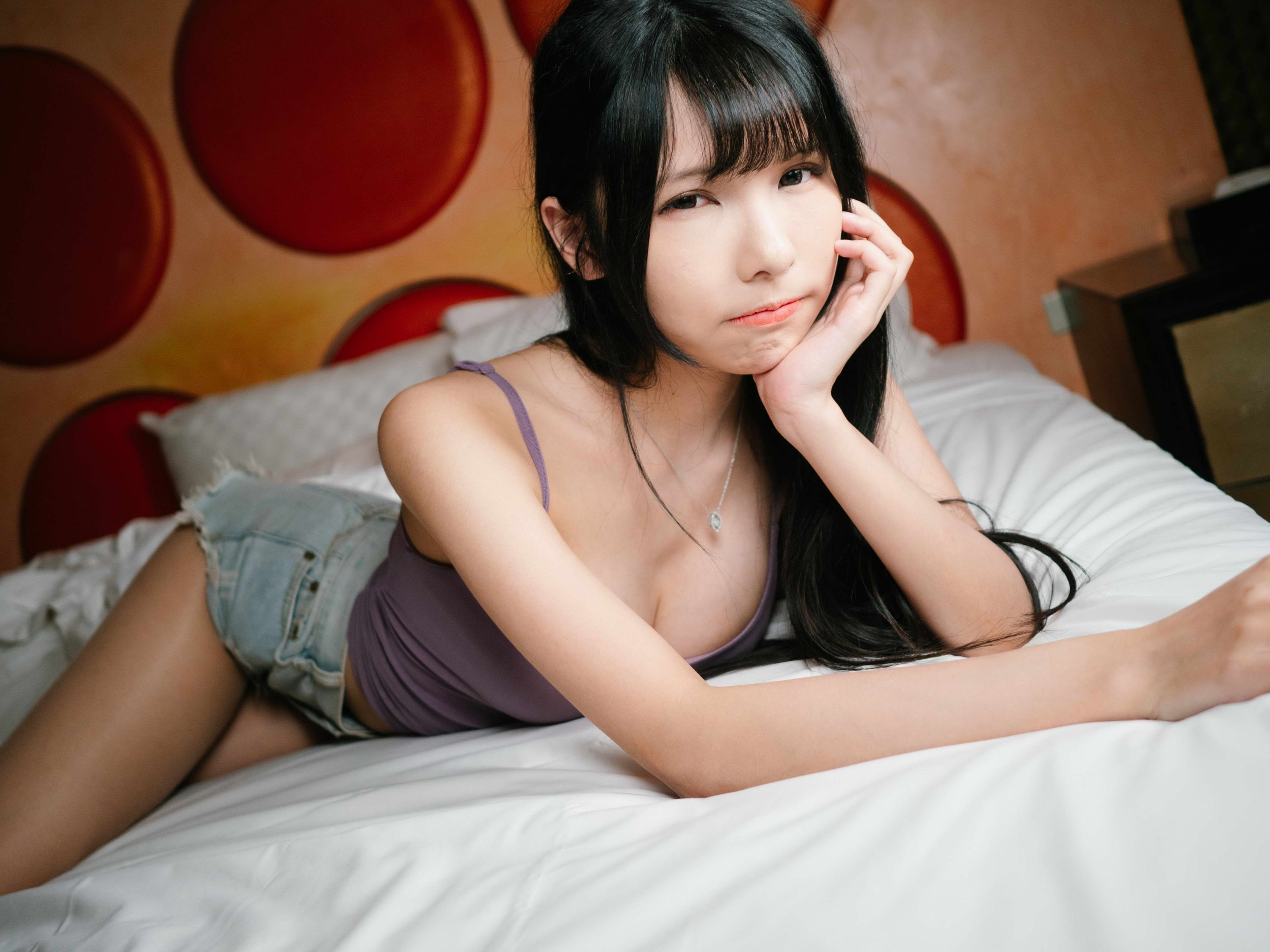 【美腿番外篇系列】長腿美模 依霜 性感約拍 高跟美腿【72P】-第1章-图片51