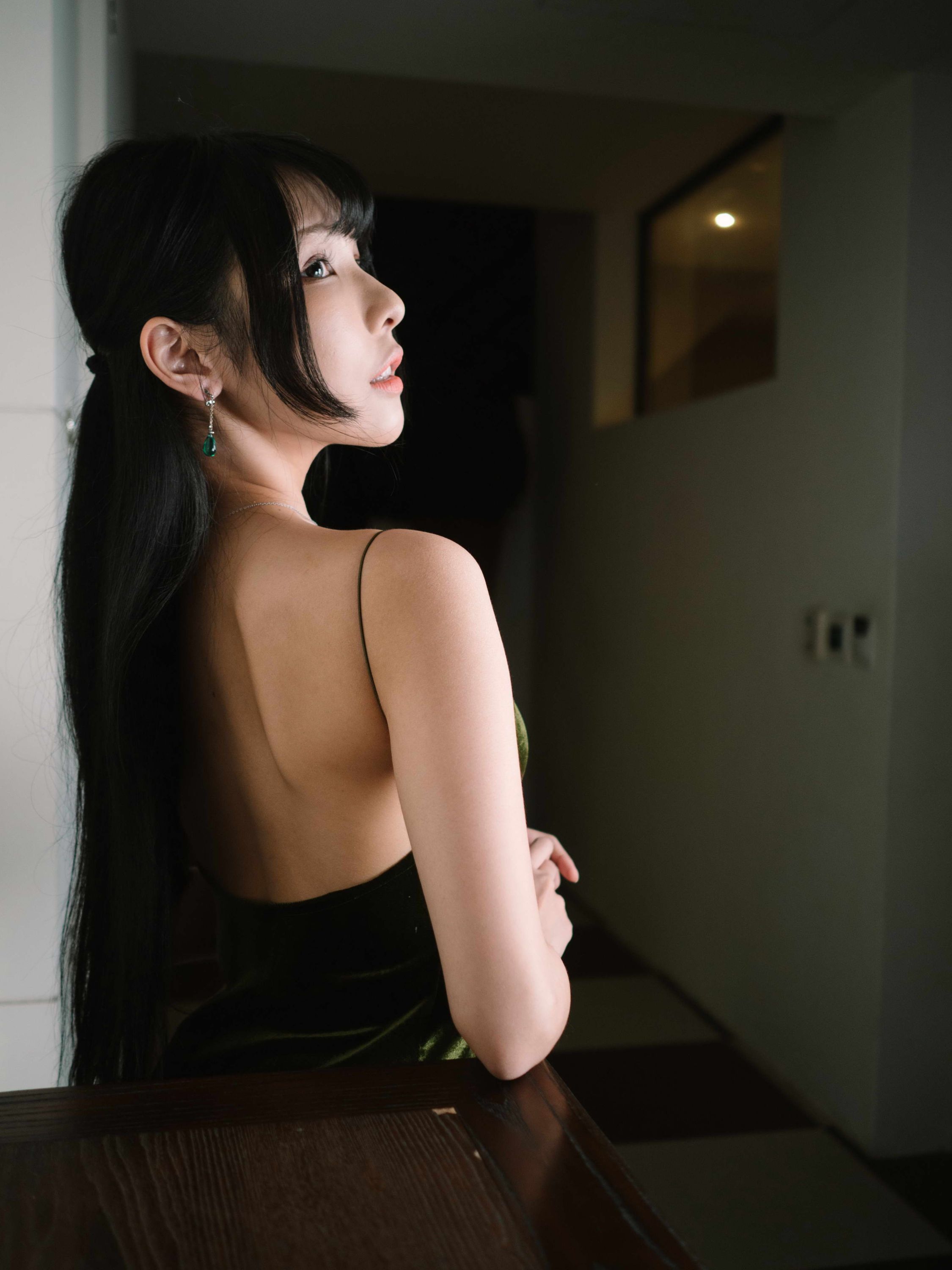 【美腿番外篇系列】長腿美模 依霜 性感約拍 高跟美腿【72P】-第1章-图片59