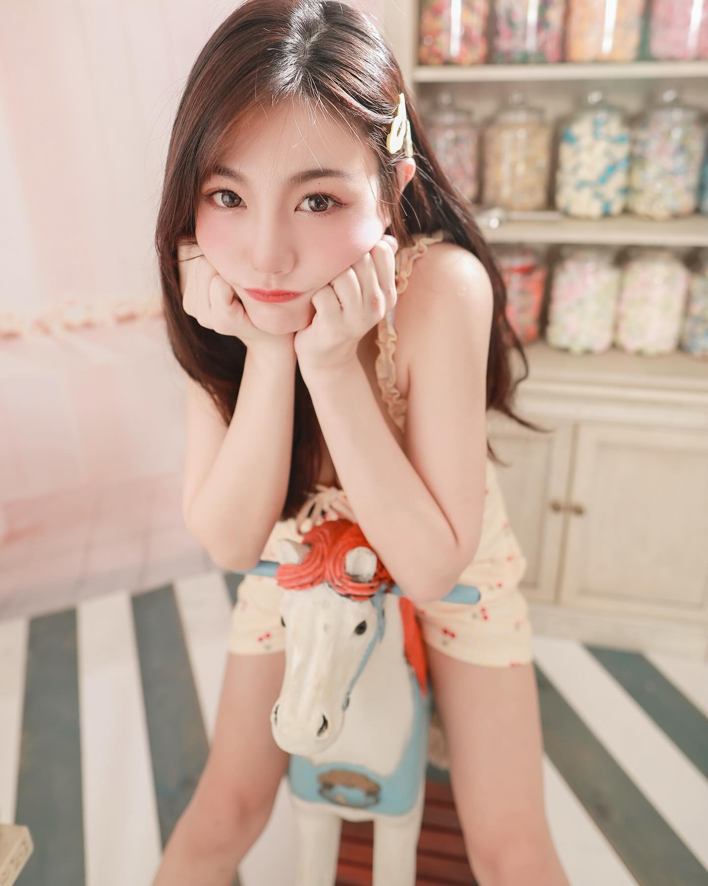 性感嬌娃「陳葳」完美身材滿滿魅力 讓人看了好上火-第1章-图片1