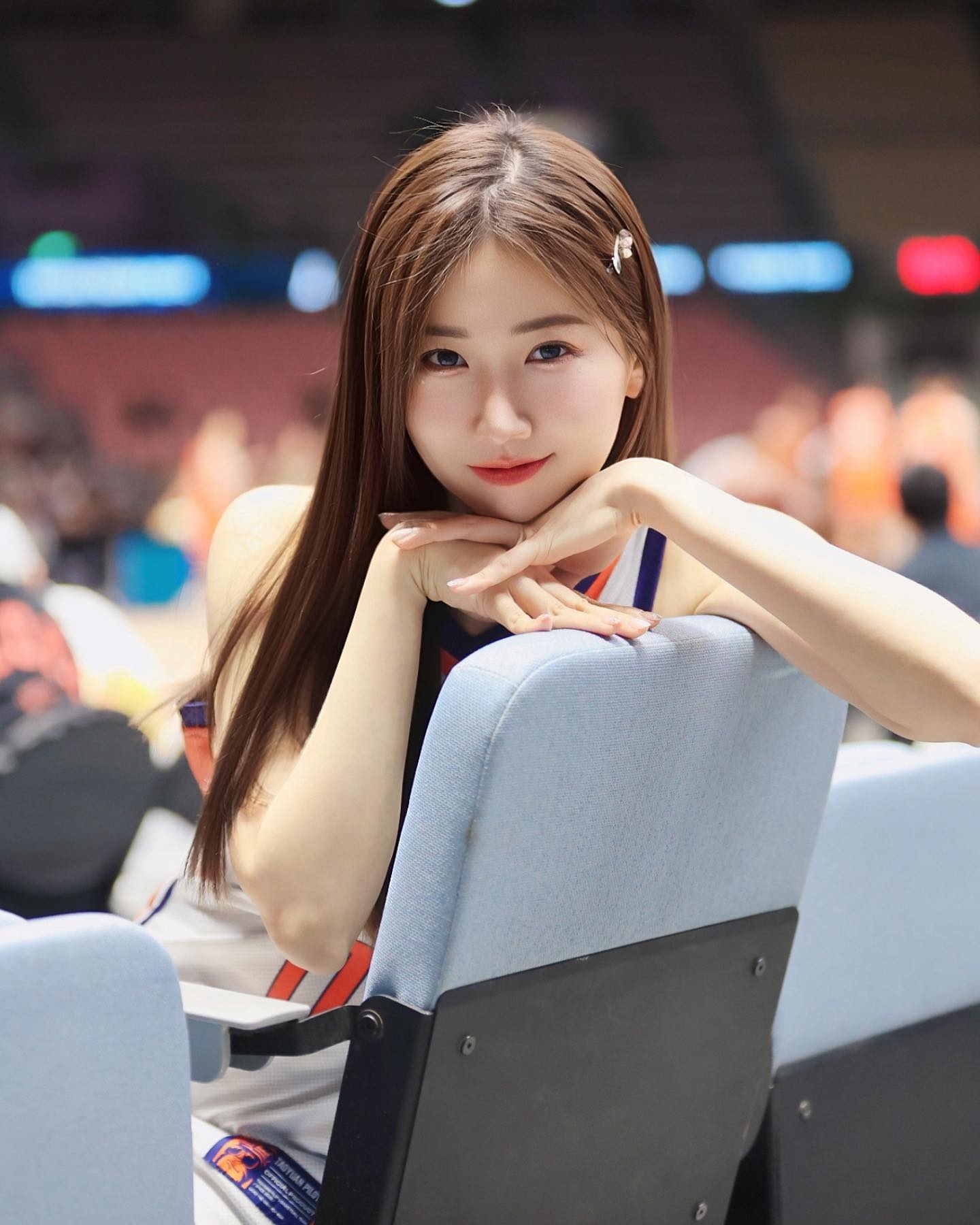 球場女神「游游Mita」天使臉蛋+魔鬼身材散發極致的誘惑-第1章-图片4