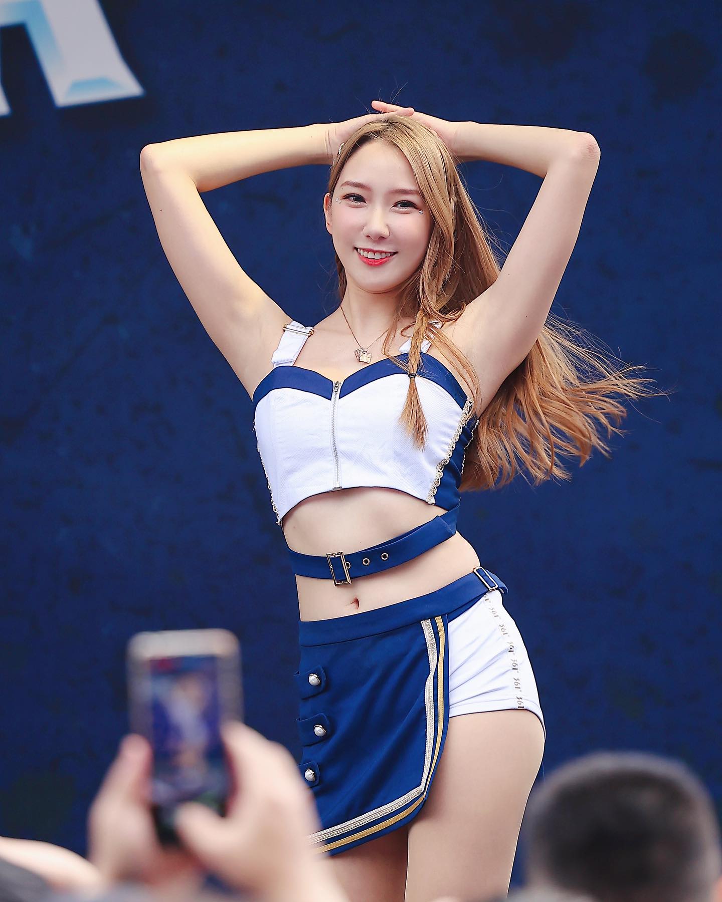 辣妹「檸檬」展現發育良好的絕世美景 曲線真誘惑-第1章-图片1