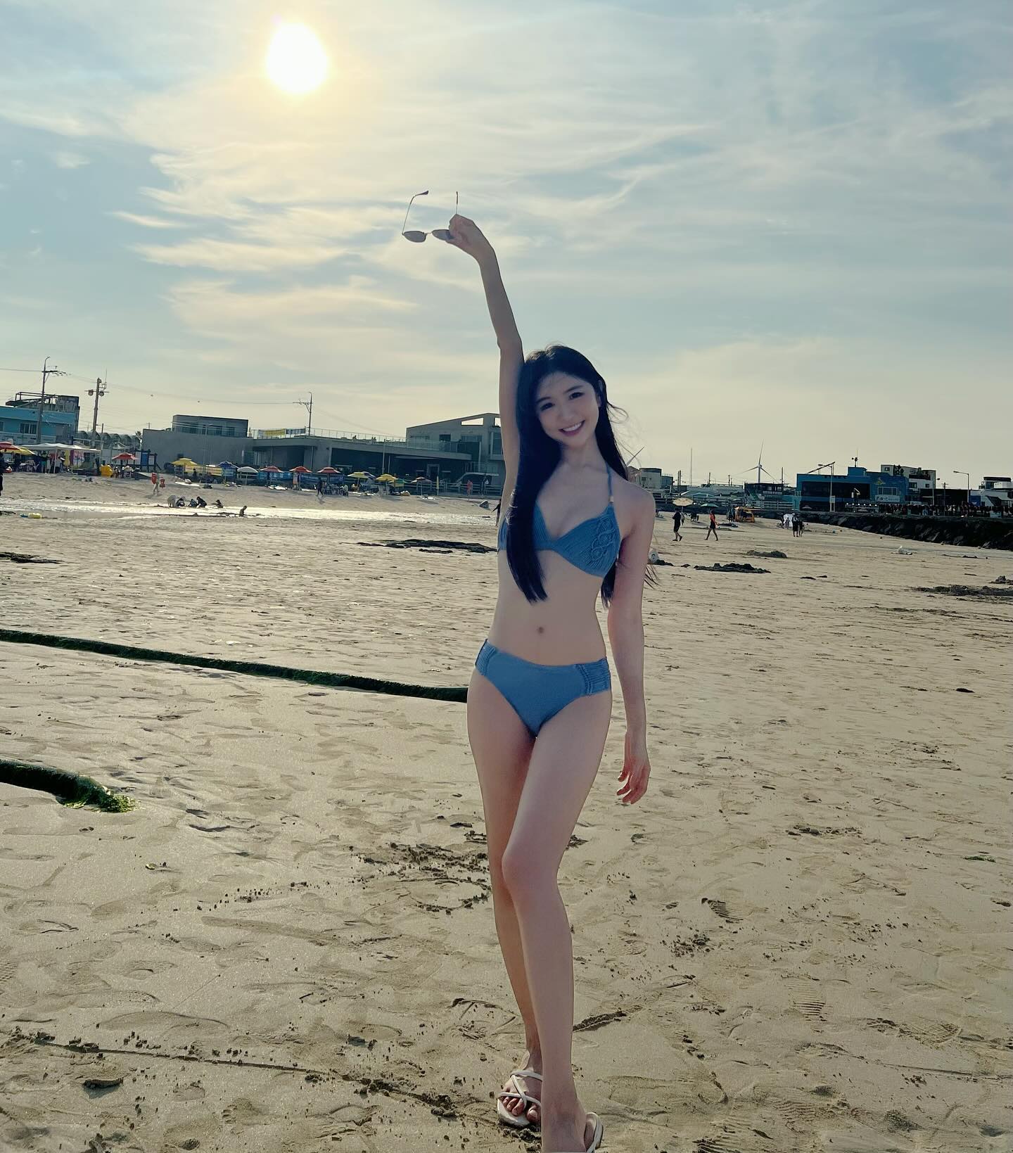 氣質女神「張安琪」渾圓側乳曲線讓人難以招架-第1章-图片8