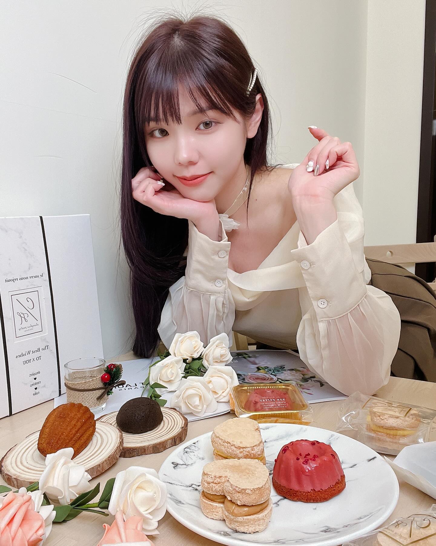 氣質美女「Zoe 肉乙」極品火辣身材令人看了著迷.....-第1章-图片2