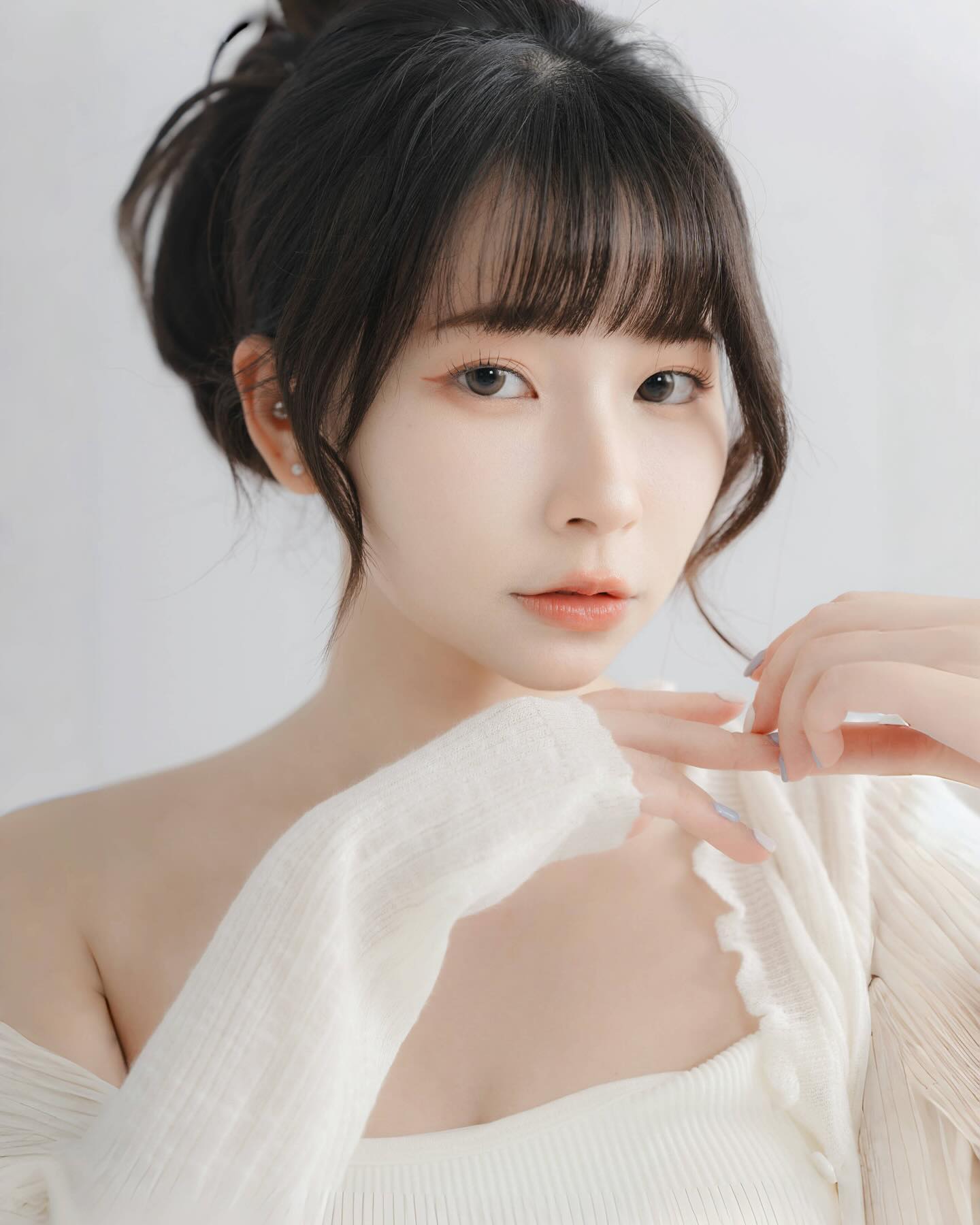 甜美女孩「陳QQ」解放身材炸出傲人 誘惑誰都扛不住-第1章-图片4