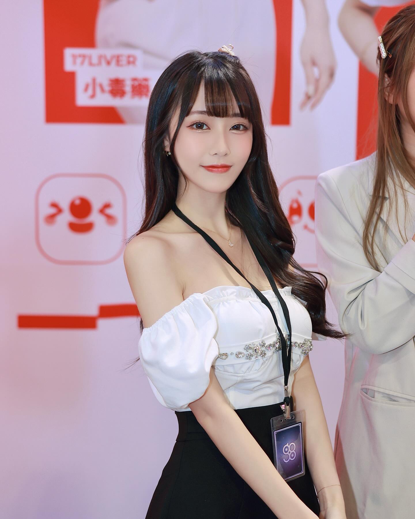 氣質美女「瑋庭Angela」大秀姣好身材.....辣到極點-第1章-图片3