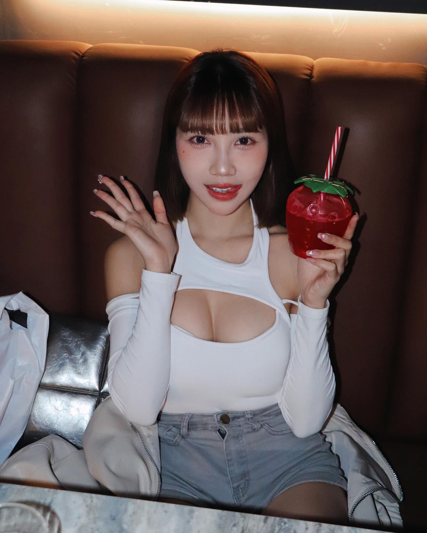 正妹「彭彭柔柔」前凸後翹的身材看了欲罷不能-第1章-图片3