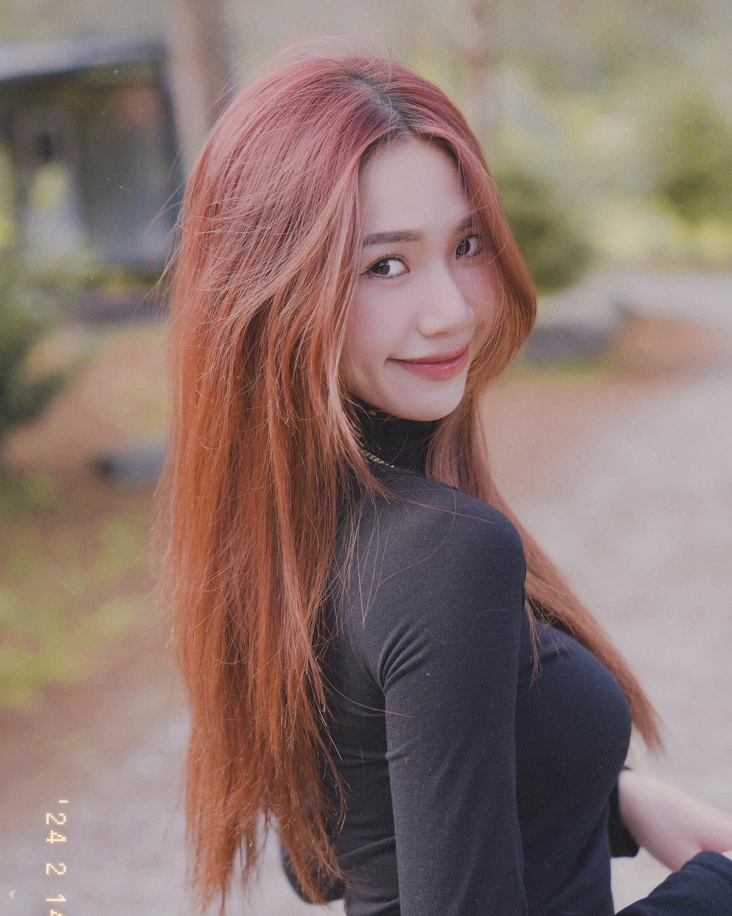 美艷型女孩「夏芝Vian」一個微笑就迷死眾人 宛如仙女下凡-第1章-图片1