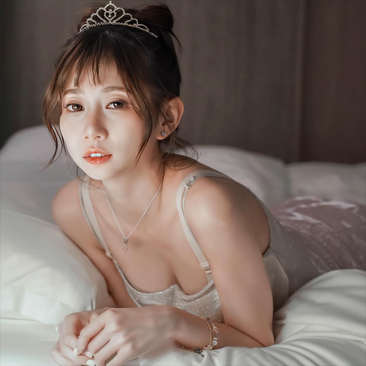 大眼正妹「Dolly朵莉」超撩人的撫媚姿態 強大誘惑力-第1章-图片1