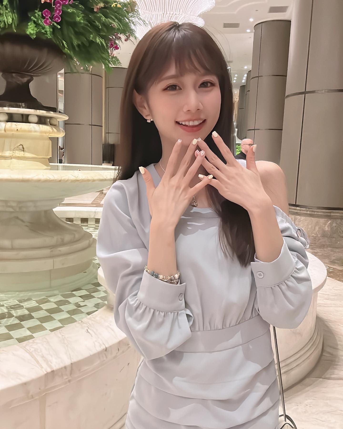 大眼正妹「Dolly朵莉」超撩人的撫媚姿態 強大誘惑力-第1章-图片7