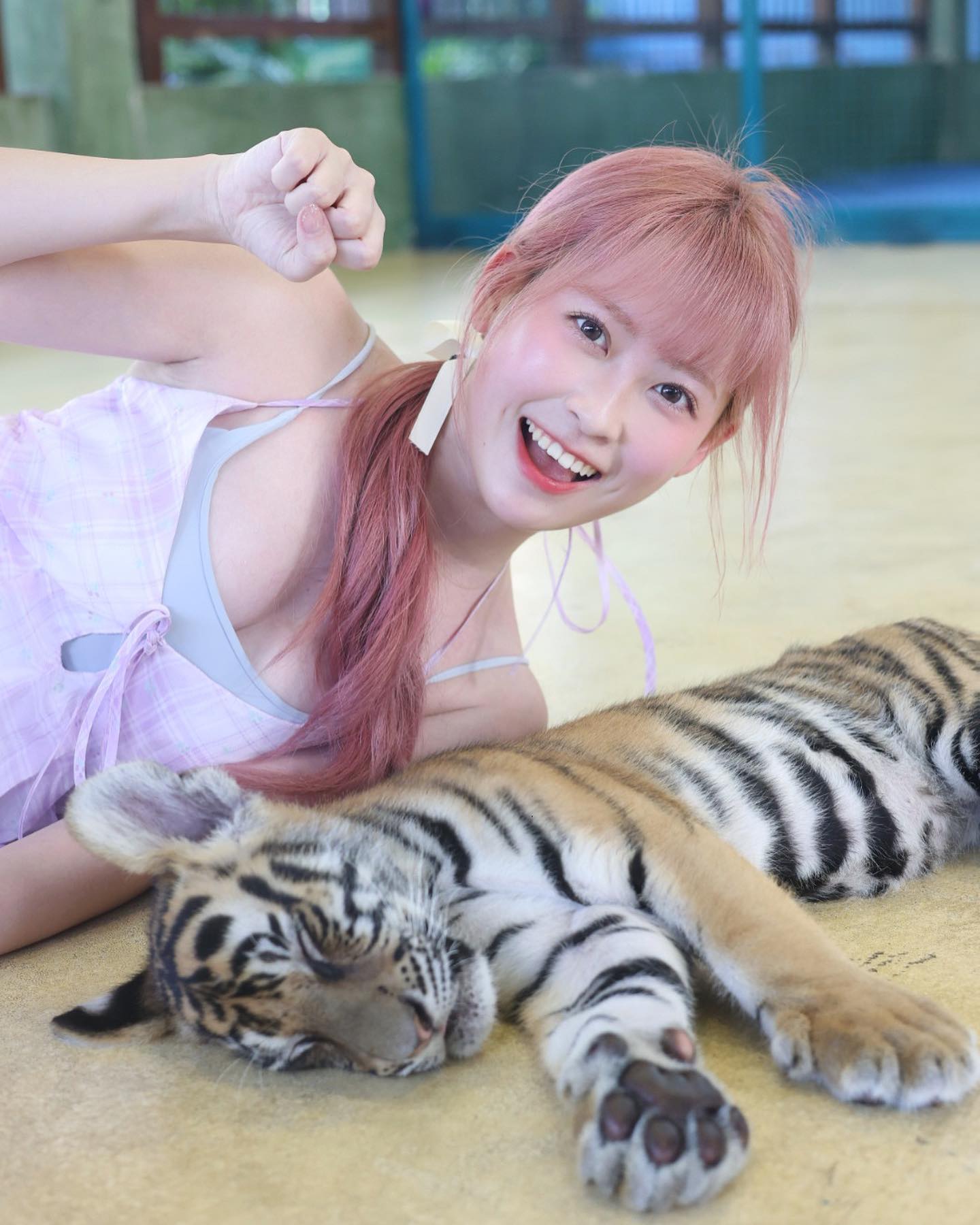 鄰家女孩「jessy」露出甜美微笑直接誘惑你的身心-第1章-图片5